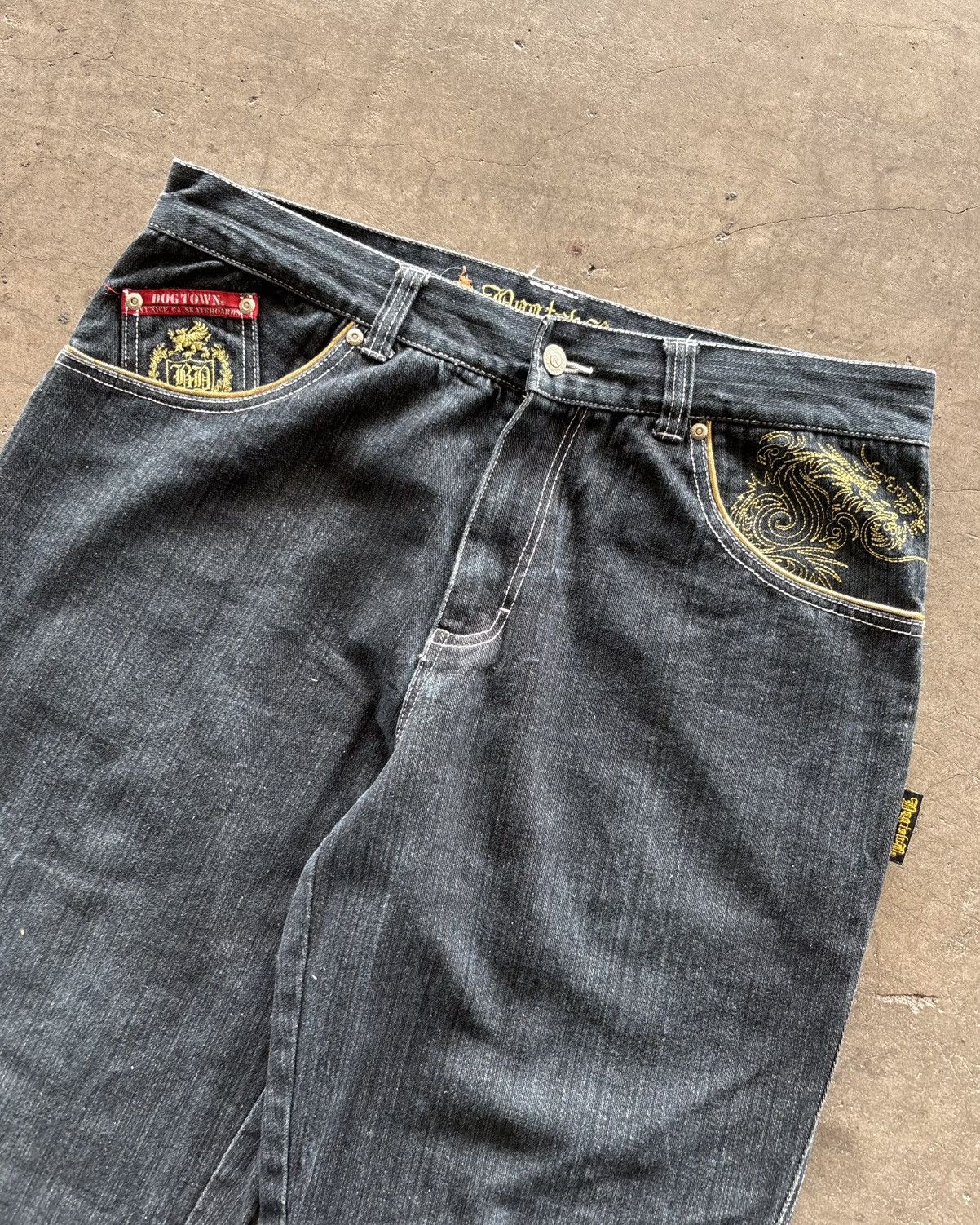 Dogtown 🔥RARE Dog Town Black Dragon Limited Edition Denim Jeans Size US 34 / EU 50 - 3 Thumbnail