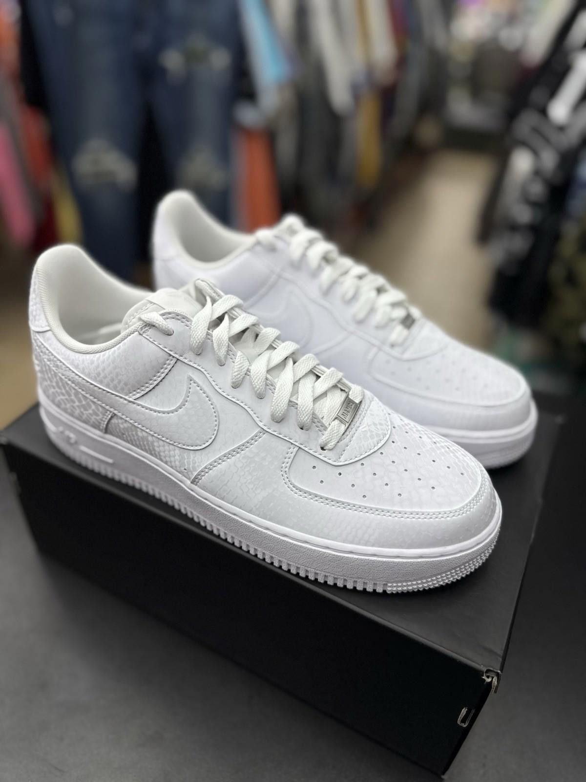 Nike Nike Kobe Bryant Air Force 1 Low Forever White Mamba (12) Size US 12 / EU 45 - 4 Thumbnail