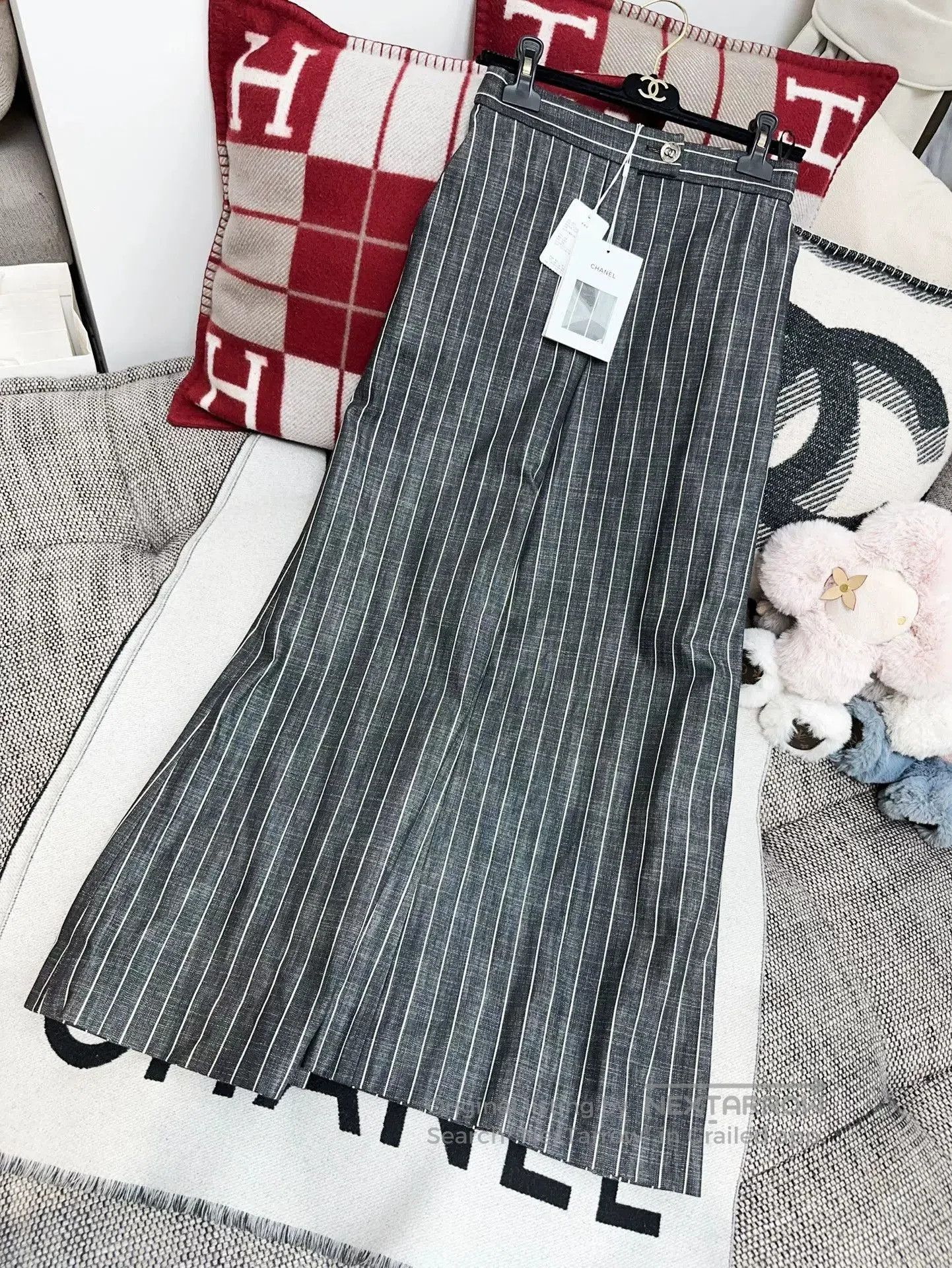 Chanel chanel gray white striped wide leg pants. Size US 34 / EU 50 - 3 Thumbnail