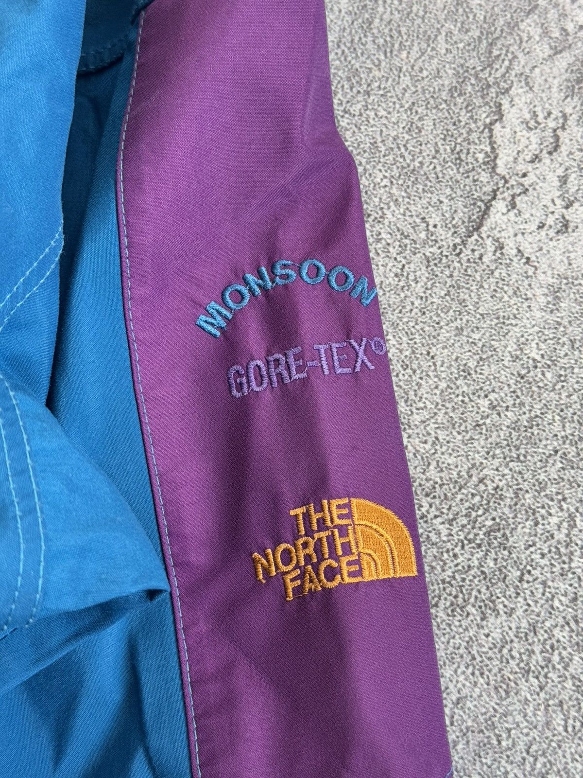 Goretex × The North Face × Vintage The North Face L monsoon goretex vintage jacket windbreaker Size US L / EU 52-54 / 3 - 5 Thumbnail
