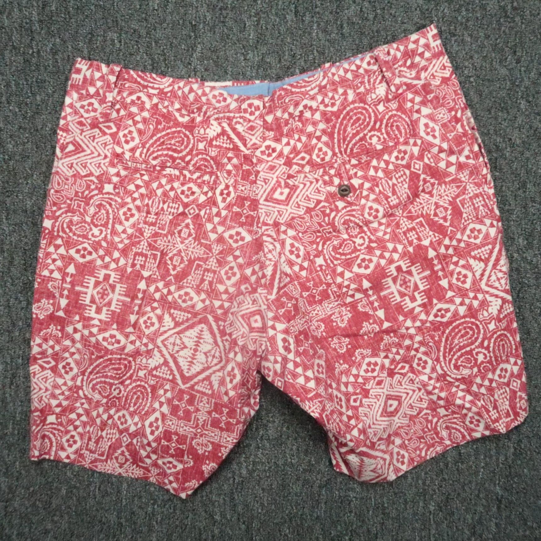 Reyn Spooner Reyn Spooner Shorts Mens 34 Chino Casual Red White Geometric Pattern 34 Inseam 11in Belt Loops Pockets Size US 34 / EU 50 - 4 Thumbnail