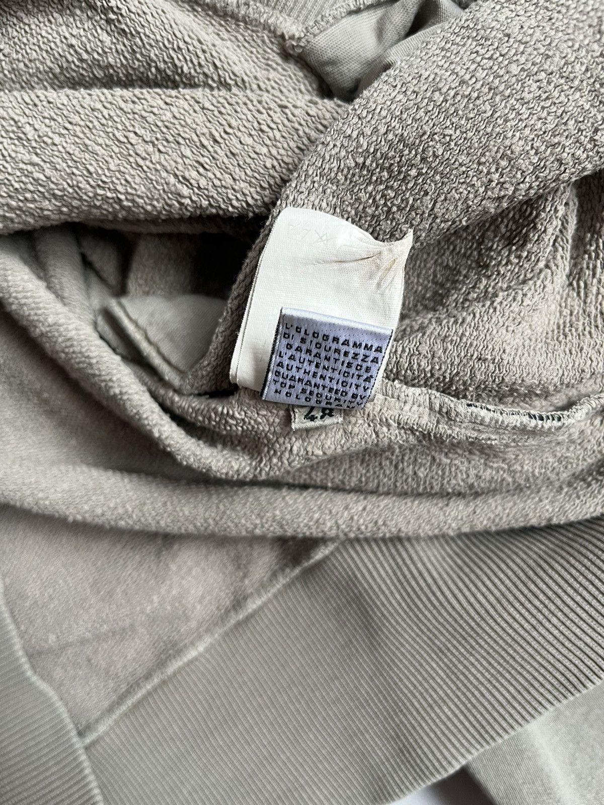 Dolce & Gabbana Vintage 90s Dolce & Gabbana Beige Pocket V Neck Hoodie Size US M / EU 48-50 / 2 - 15 Thumbnail