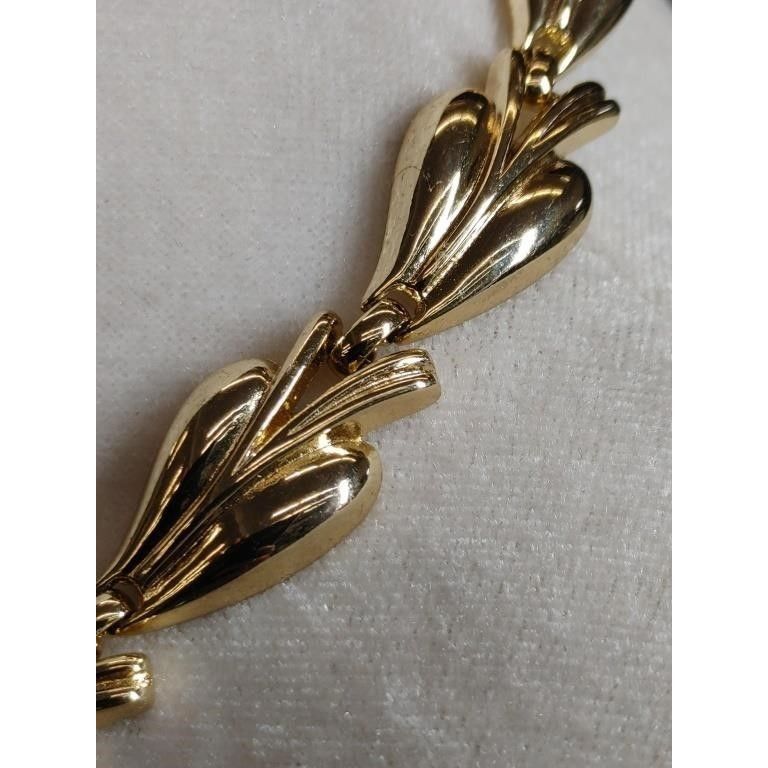Other Women's Beautiful Trifari Gold Tone Leaf Design Necklace Size ONE SIZE - 7 Thumbnail