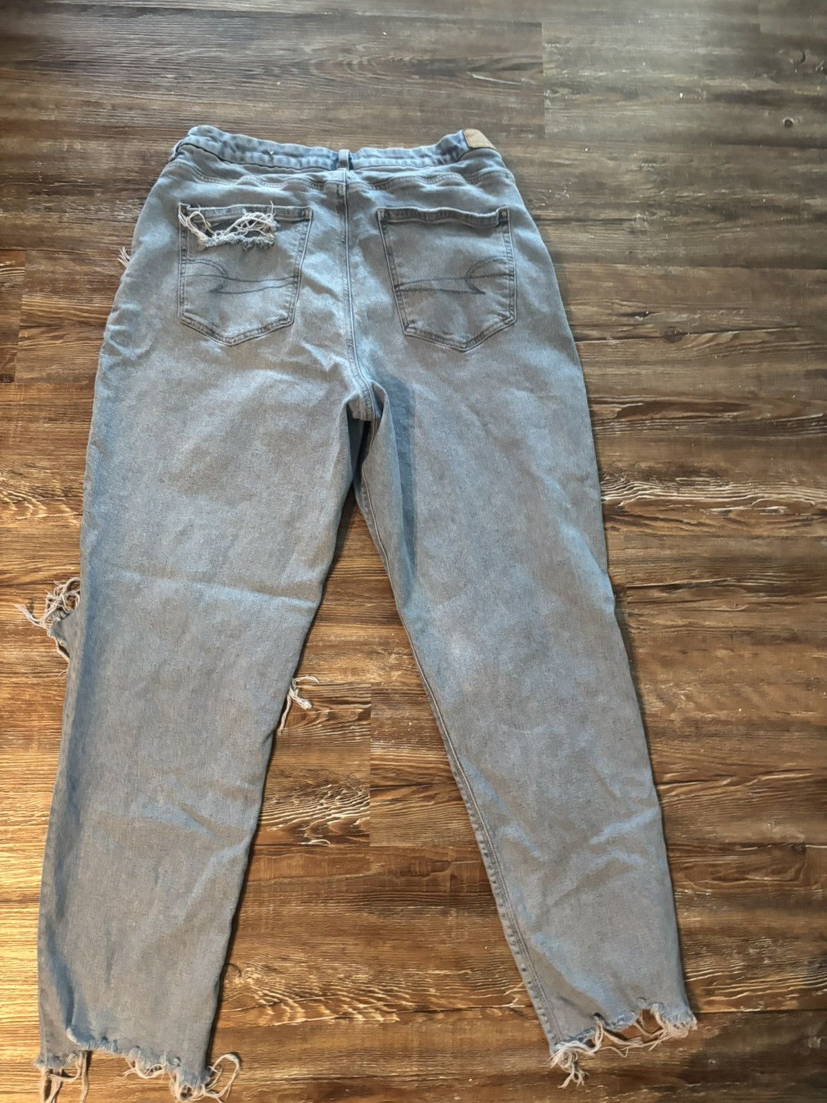 American Eagle Outfitters AE Strigid Curvy Ripped Mom Jean Size 40" / US 18 - 2 Thumbnail