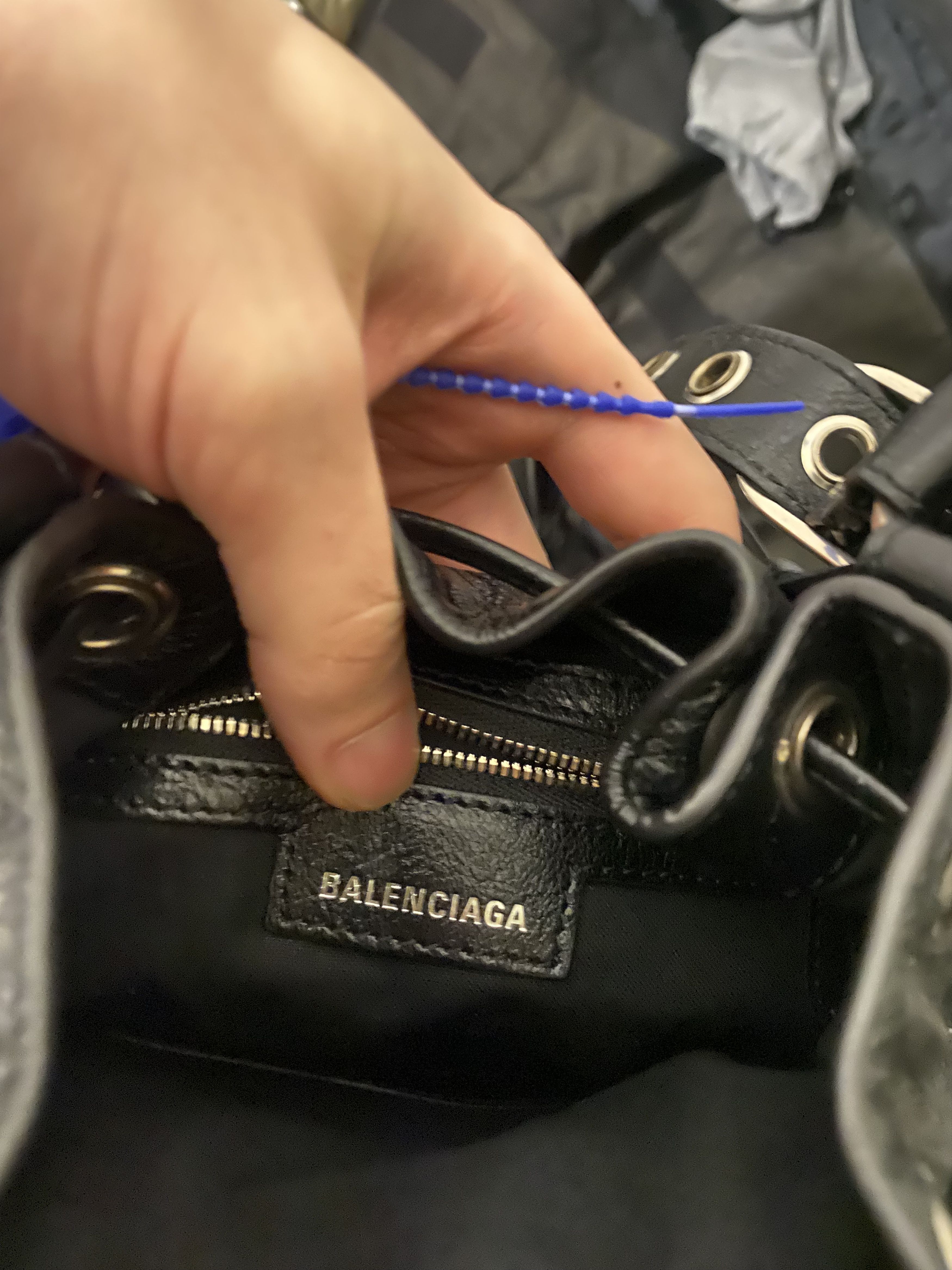 Balenciaga Le Cagole Bucket Bag XS Size ONE SIZE - 4 Thumbnail