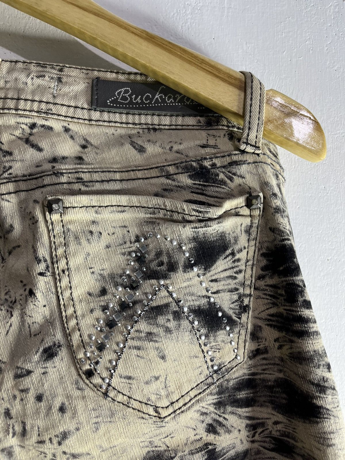 Le Grande Bleu (L.G.B.) 2000s Buckaroo studed distressed skinny crazy jeans Size US 28 / EU 44 - 8 Thumbnail