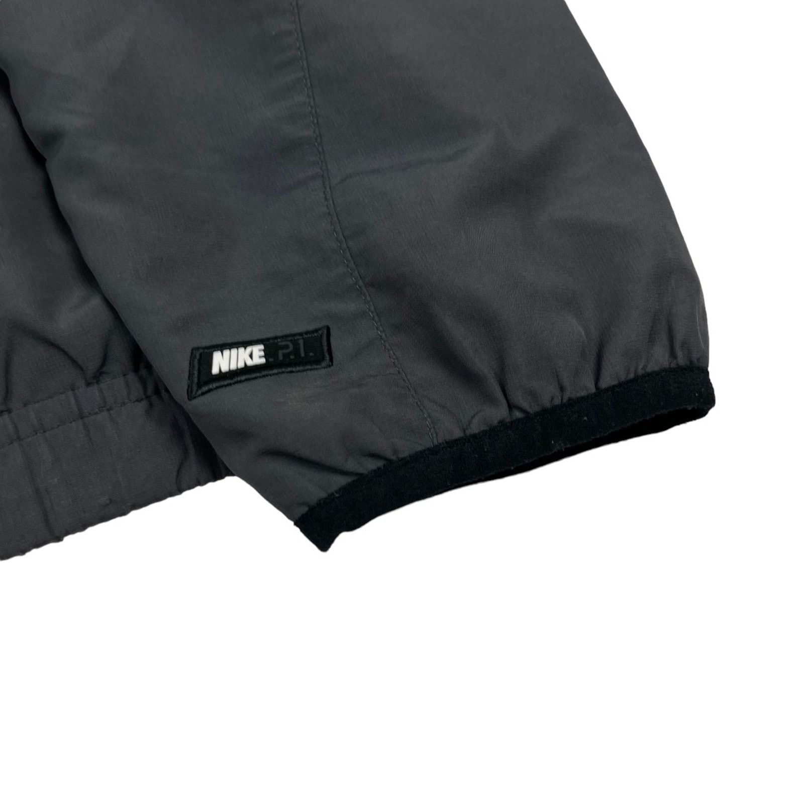 Nike Vintage Nike Jumpsuit Windbreaker Jacket Size M Grey Size US M / EU 48-50 / 2 - 6 Thumbnail
