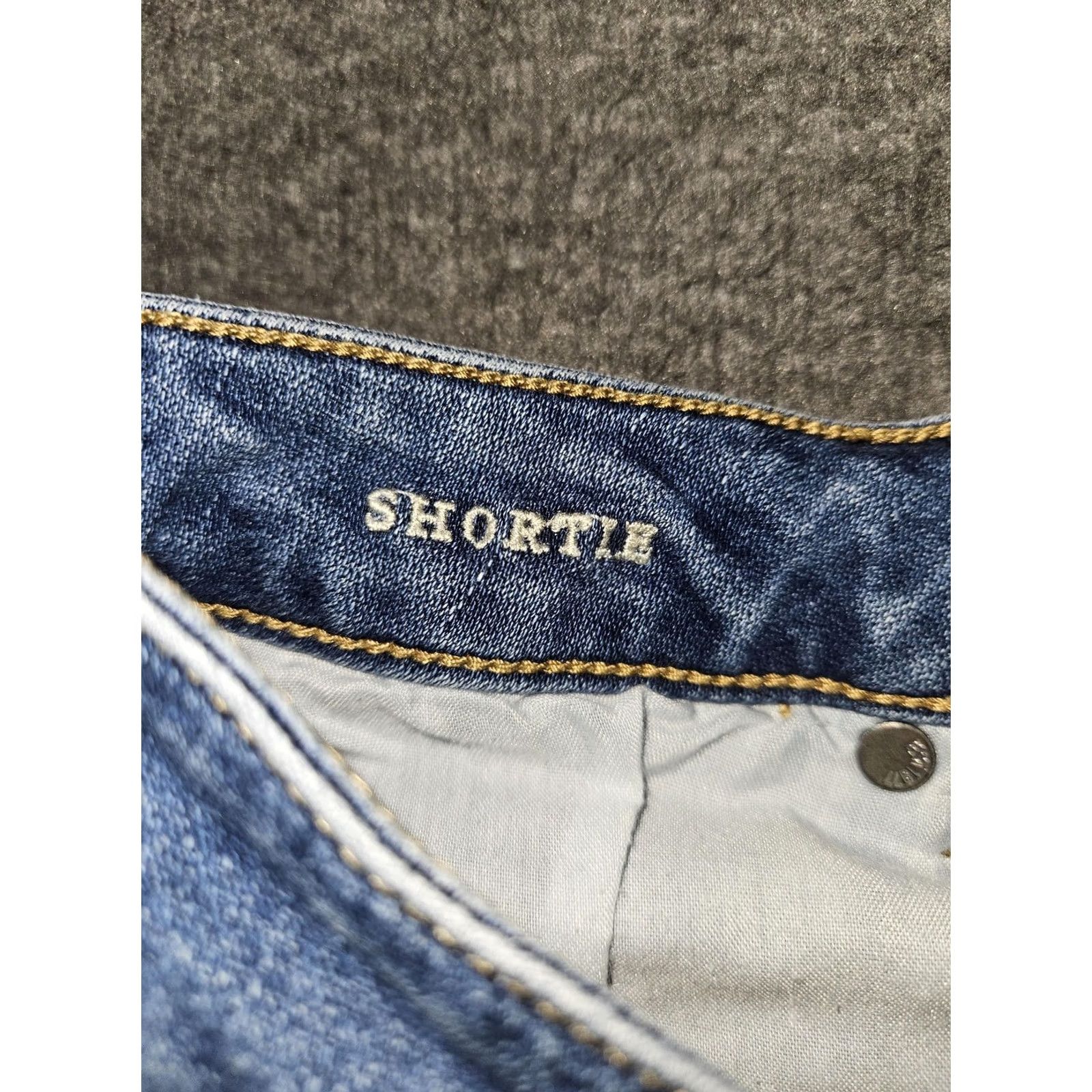 American Eagle Outfitters VINTAGE American Eagle Outfitters Short? Size 30" / US 8 / IT 44 - 3 Thumbnail