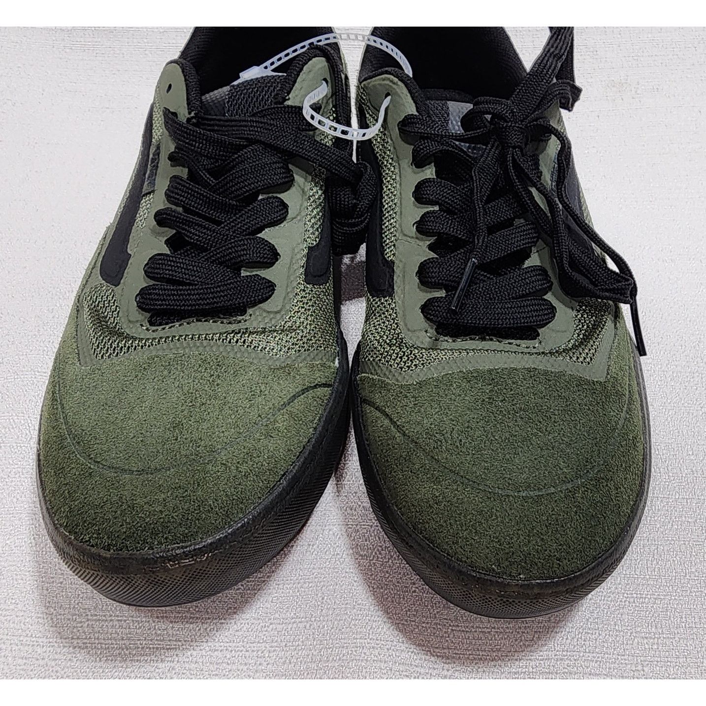 Vans Vans Ultimate waffle Size 6.5 Green/Black sneakers Size US 6.5 / EU 39-40 - 2 Thumbnail