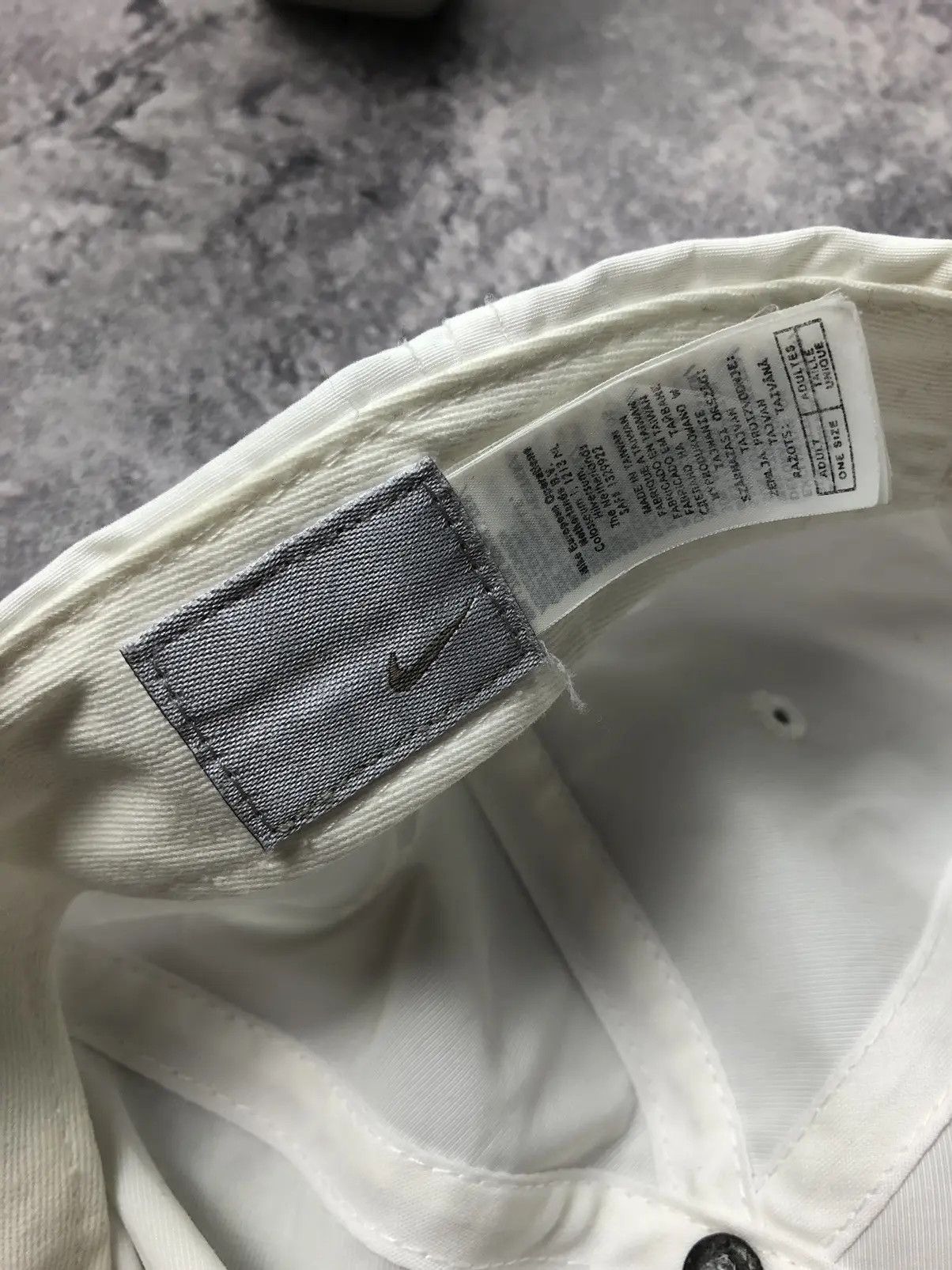 Nike NIKE Vintage 2000s White Hype Cap Metal Swoosh Streetwear Size ONE SIZE - 7 Thumbnail