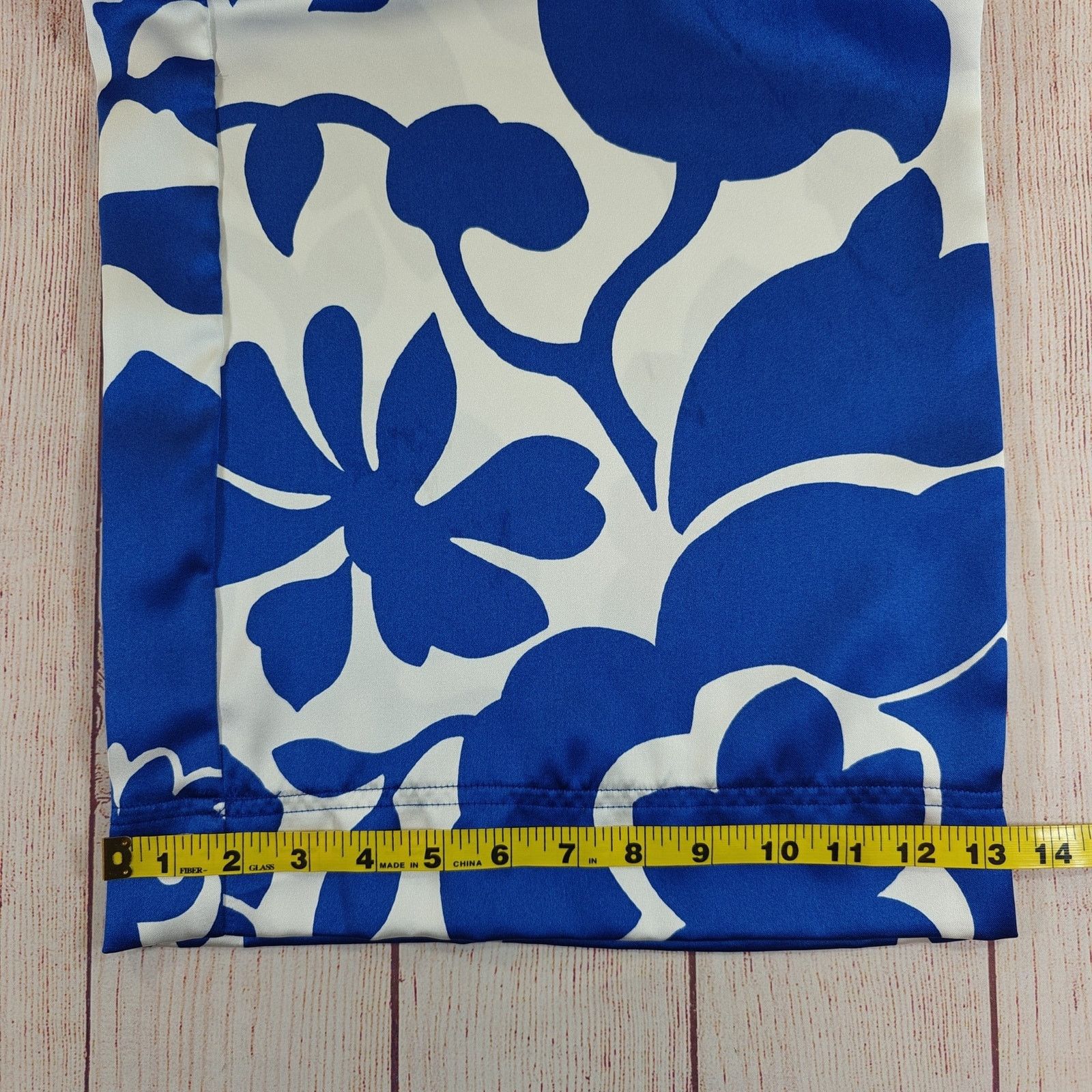 House of Harlow House of Harlow 1960 satin floral wide leg pants sz M Size 30" / US 8 / IT 44 - 8 Thumbnail