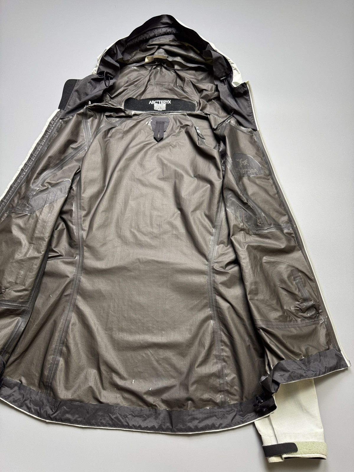 Arc'teryx Arcteryx - Mint Green Women’s Beta SL - Jacket Size XS / US 0-2 / IT 36-38 - 8 Thumbnail