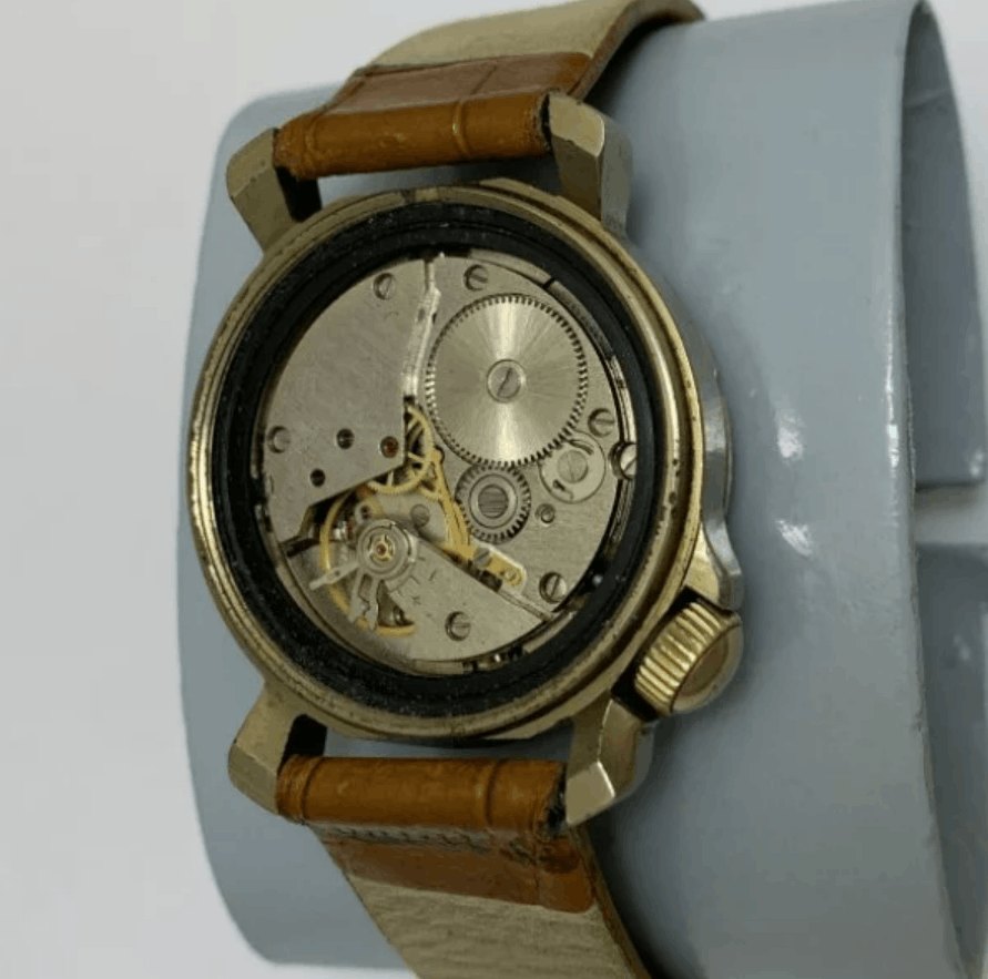 Vintage Vintage Vostok Komandirskie USSR Mechanical Watch Rare 1143 Size ONE SIZE - 4 Thumbnail