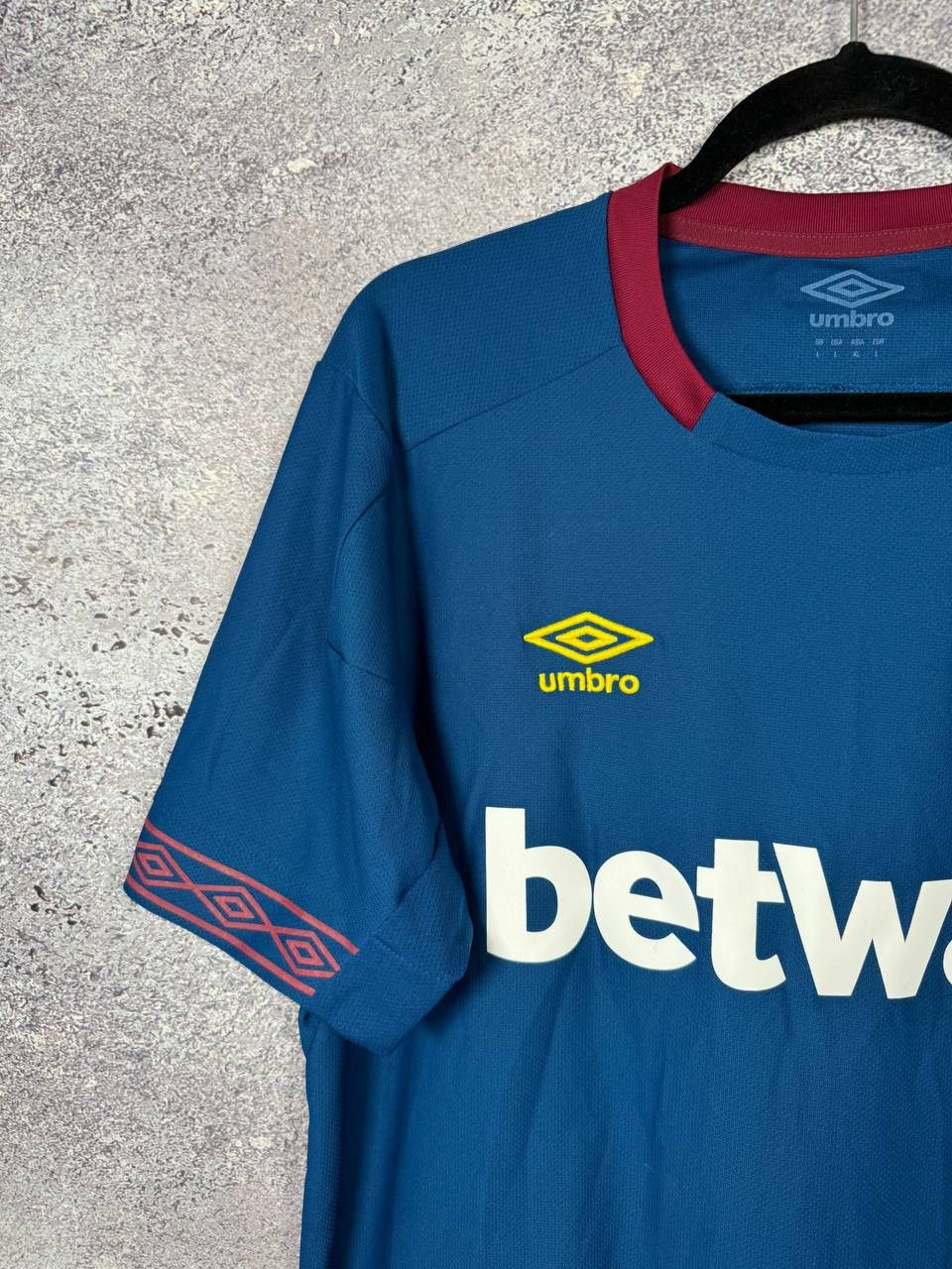 Umbro West Ham United 2018/19 Away Umbro Soccer Jersey Large Size US L / EU 52-54 / 3 - 4 Thumbnail