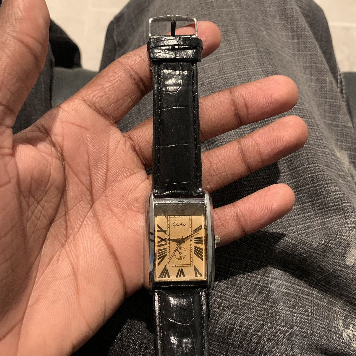 Vintage Vintage 90s vintage retro luxury style gold leather watch Size ONE SIZE - 4 Thumbnail