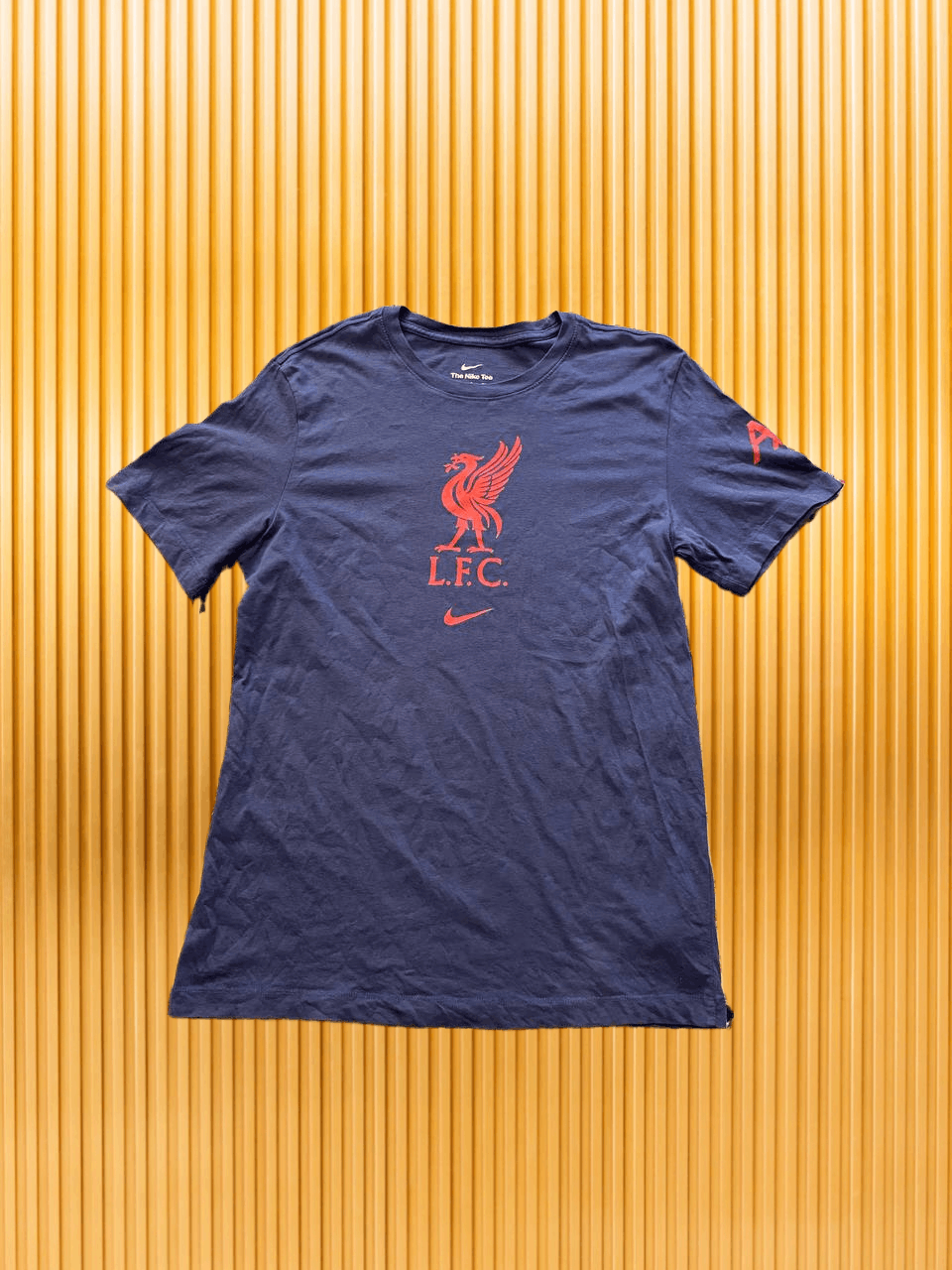 Nike Nike Streetwear T-Shirt Y2K Vintage L.F.C. Size US S / EU 44-46 / 1 - 1 Thumbnail