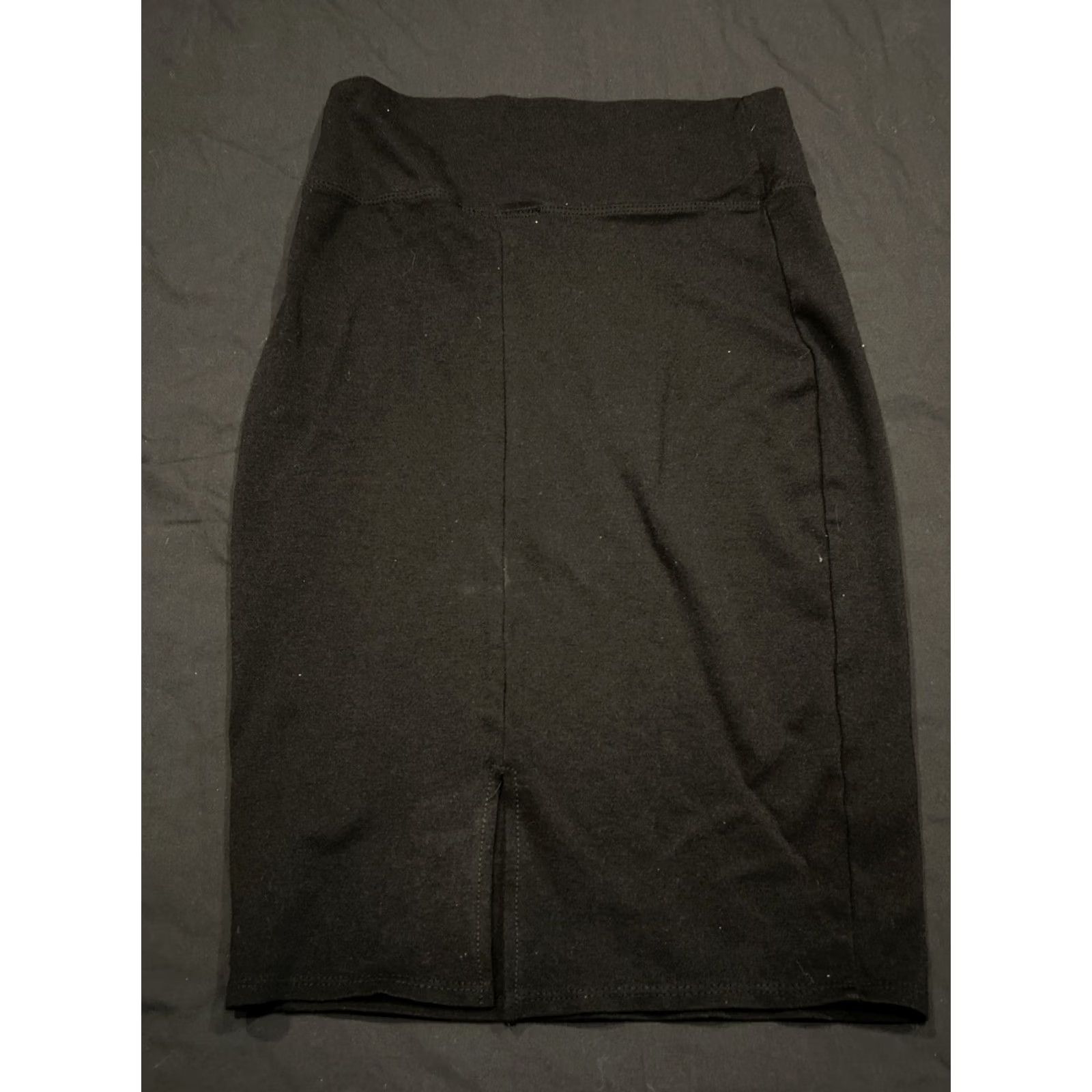 Vintage Hybrid & Company Pencil Skirt Women Size M Black with slit in the back Rayon Blend A36 Size 32" / US 10 / IT 46 - 3 Thumbnail
