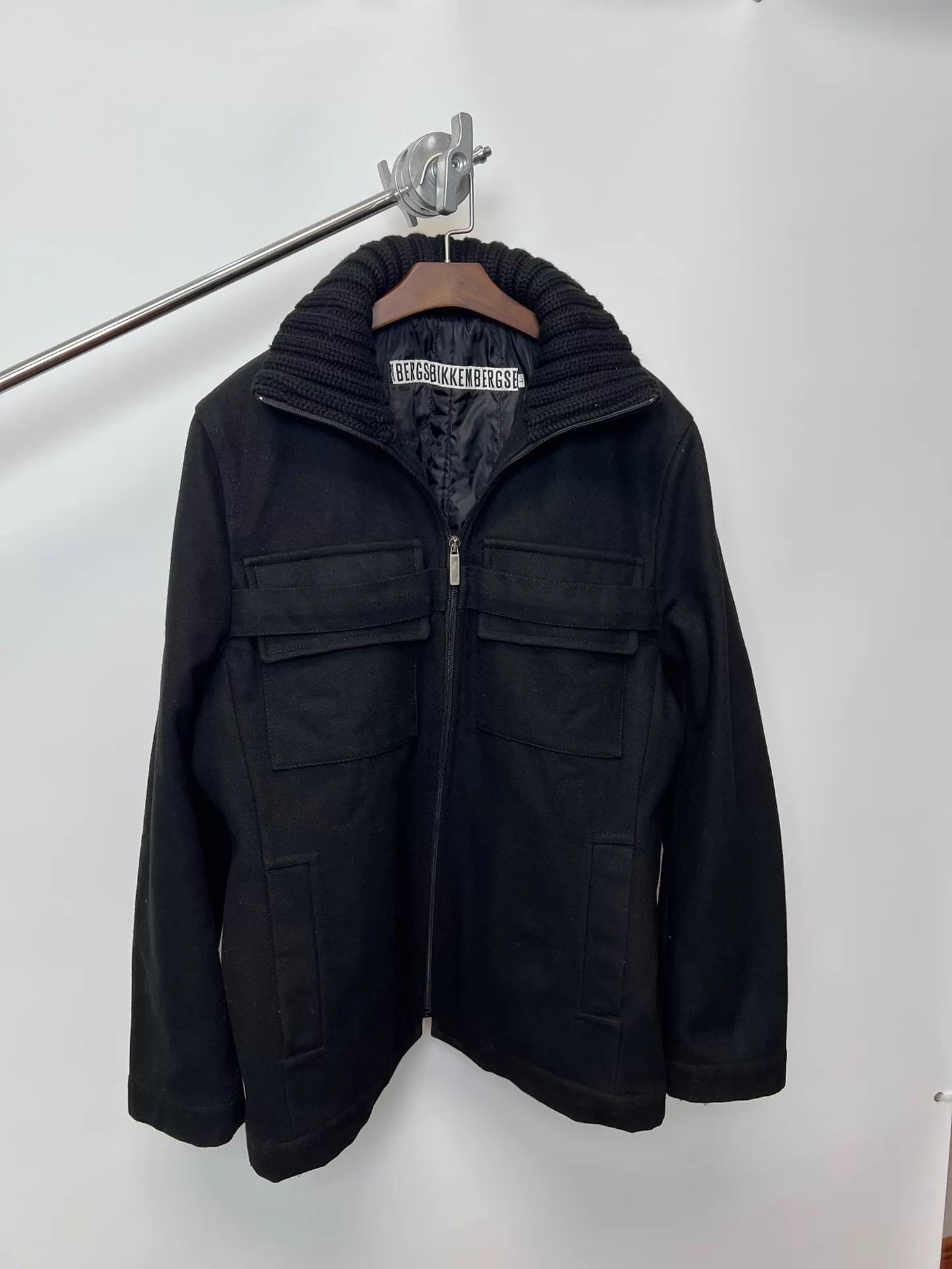Other dirk bikkembergs chunky knit collar wool chest-strap L jacket Size US L / EU 52-54 / 3 - 4 Thumbnail