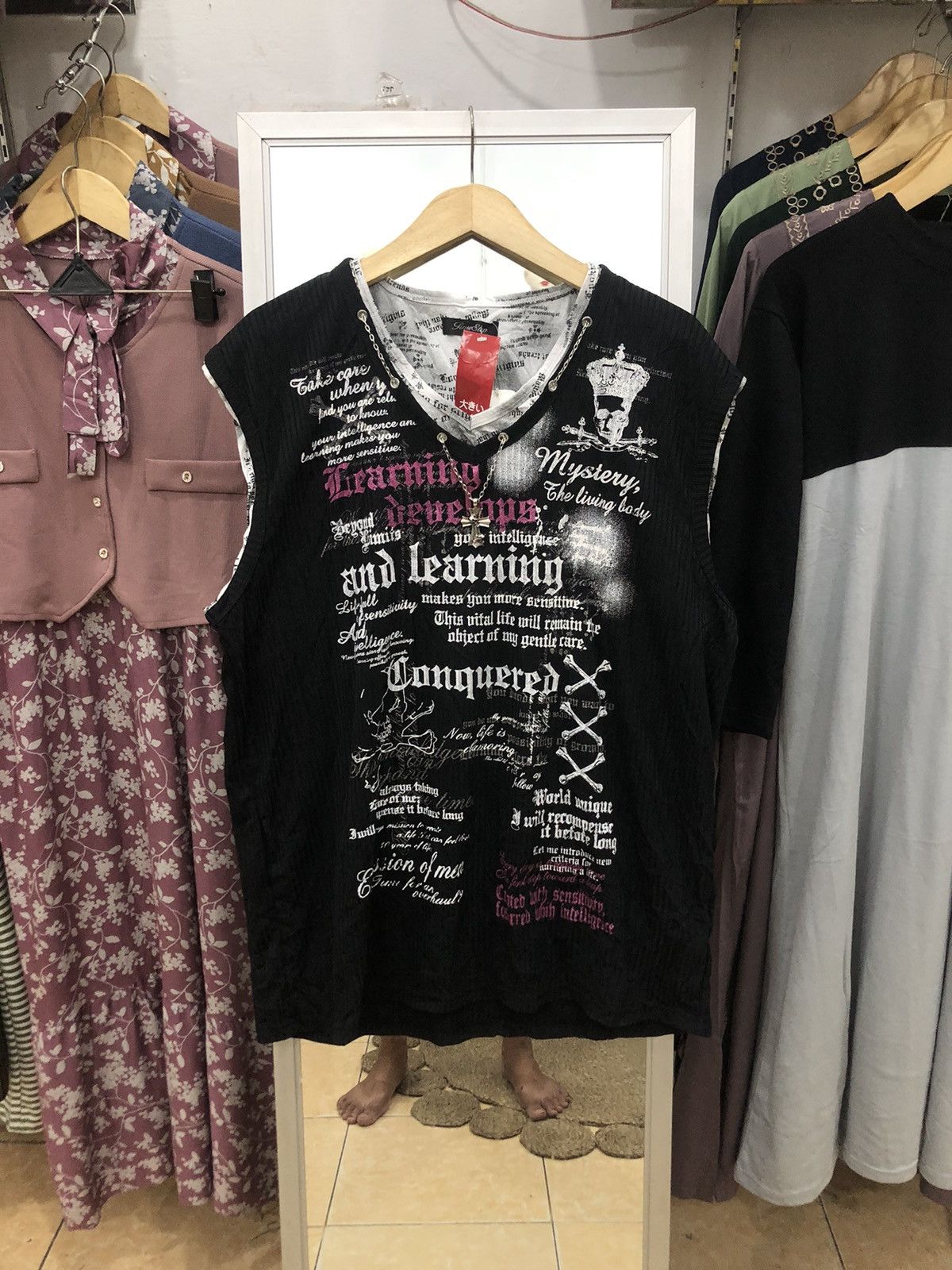 Japanese Brand Y2K Time Step Necklaces Cross punk Rock Sleeve less Size US XXL / EU 58 / 5 - 1 Thumbnail