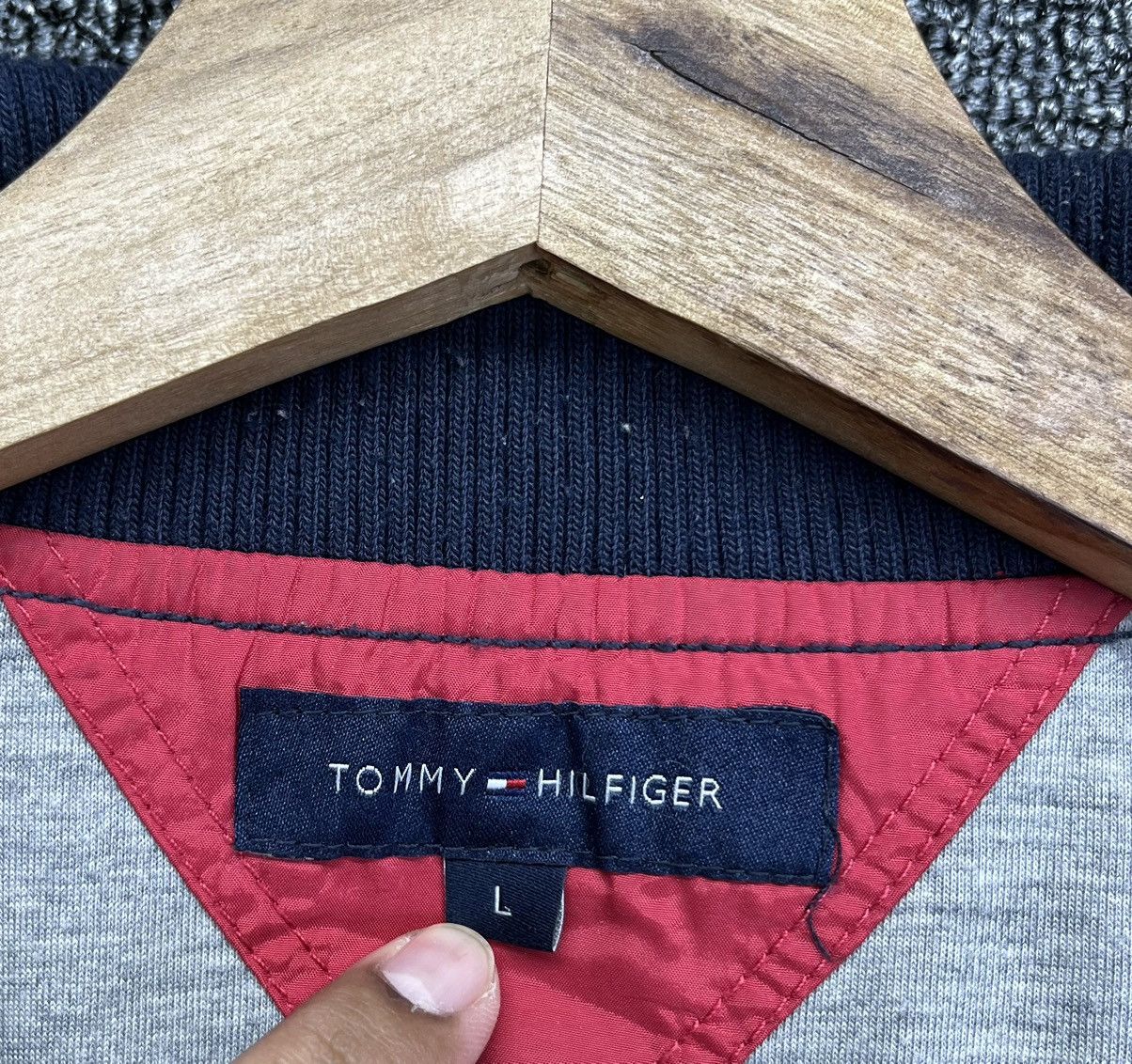 Tommy Hilfiger Vintage Tommy Hilfiger Zip Up Light Jacket Size US L / EU 52-54 / 3 - 7 Thumbnail