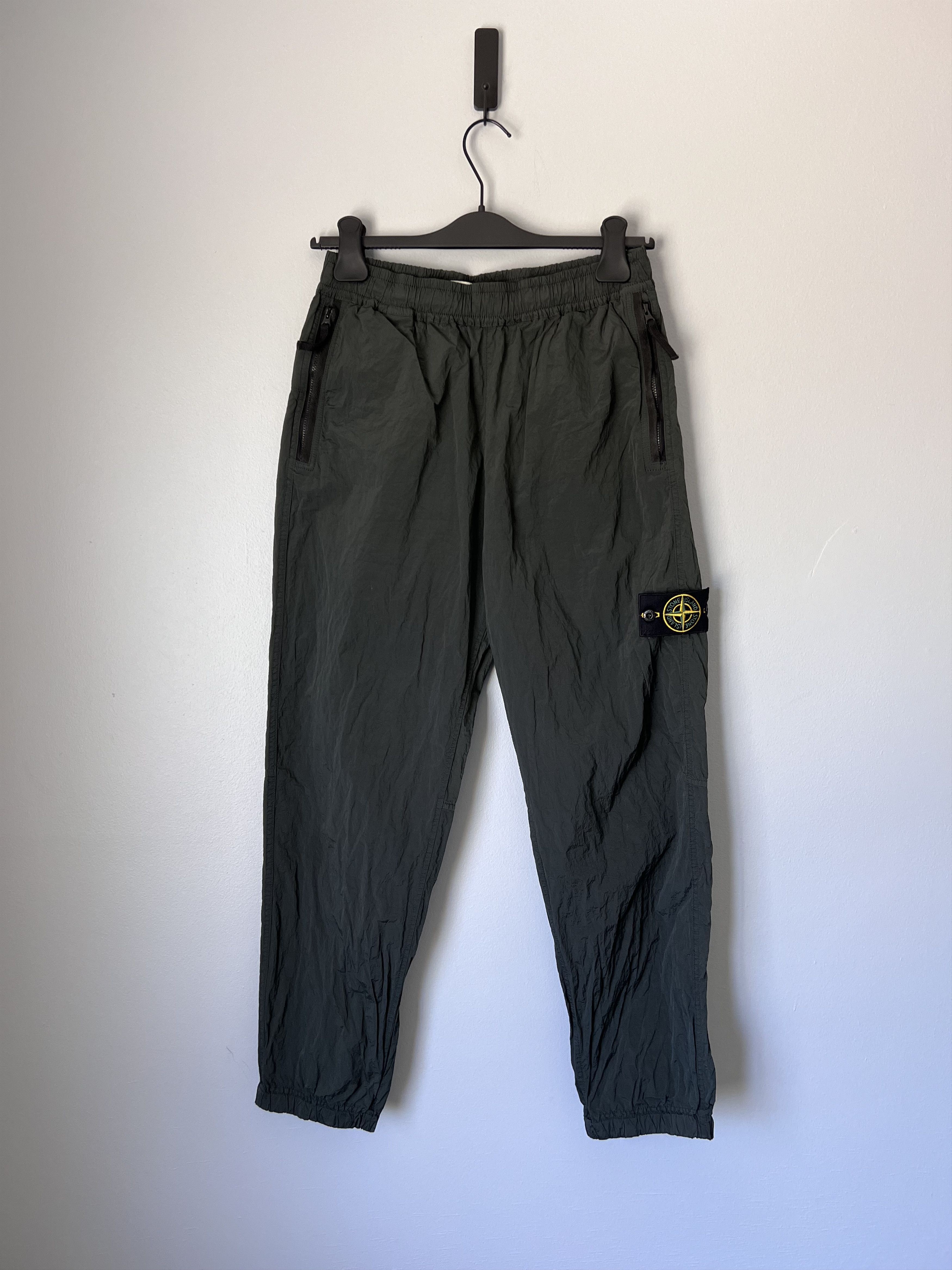 Stone Island Stone Island Nylon Metal Econyl Pants in Musk Size US 30 / EU 46 - 1 Thumbnail