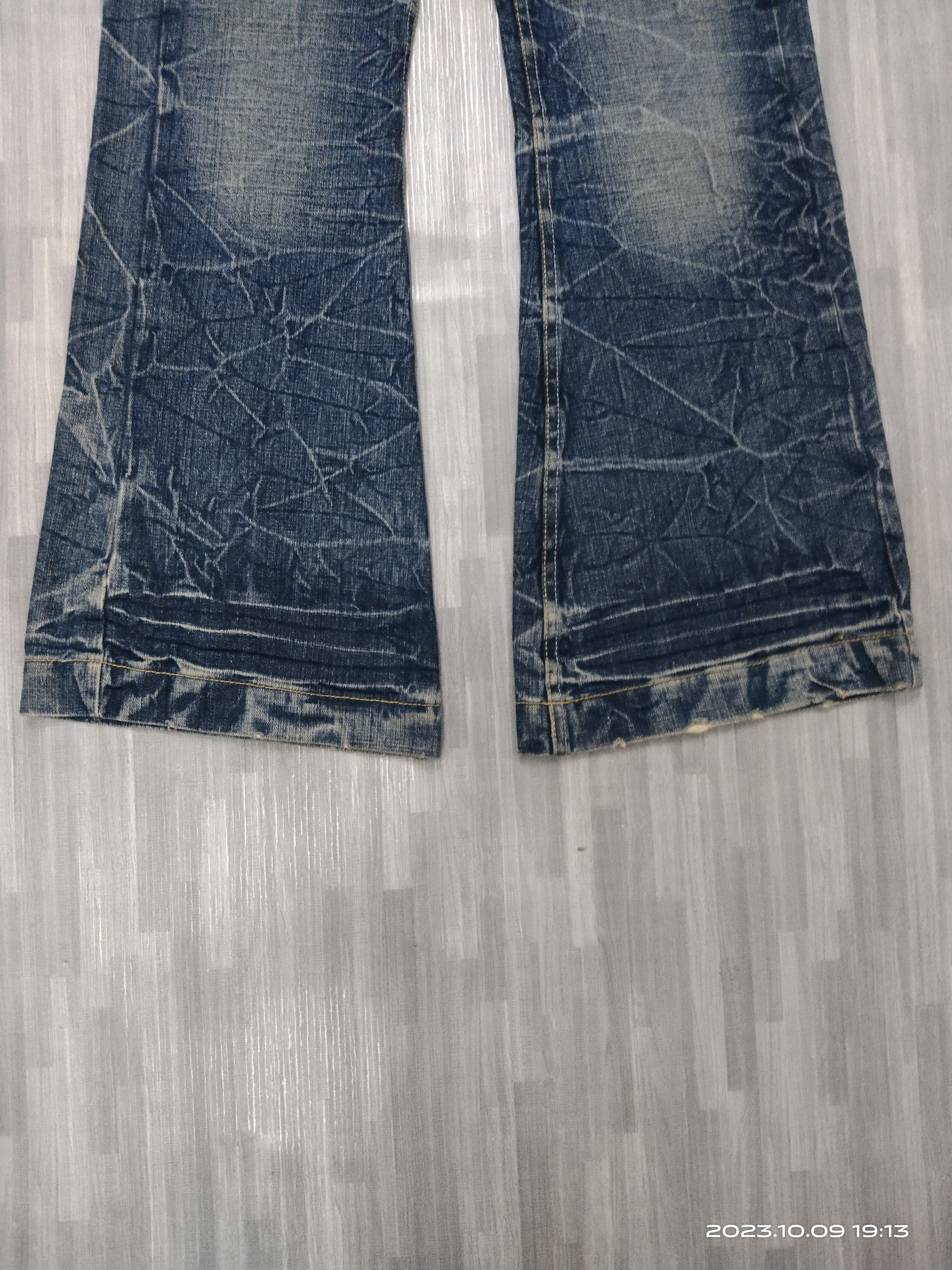 Other FLARE SICK AFRICA TARO JEANS Size 28" / US 6 / IT 42 - 6 Thumbnail