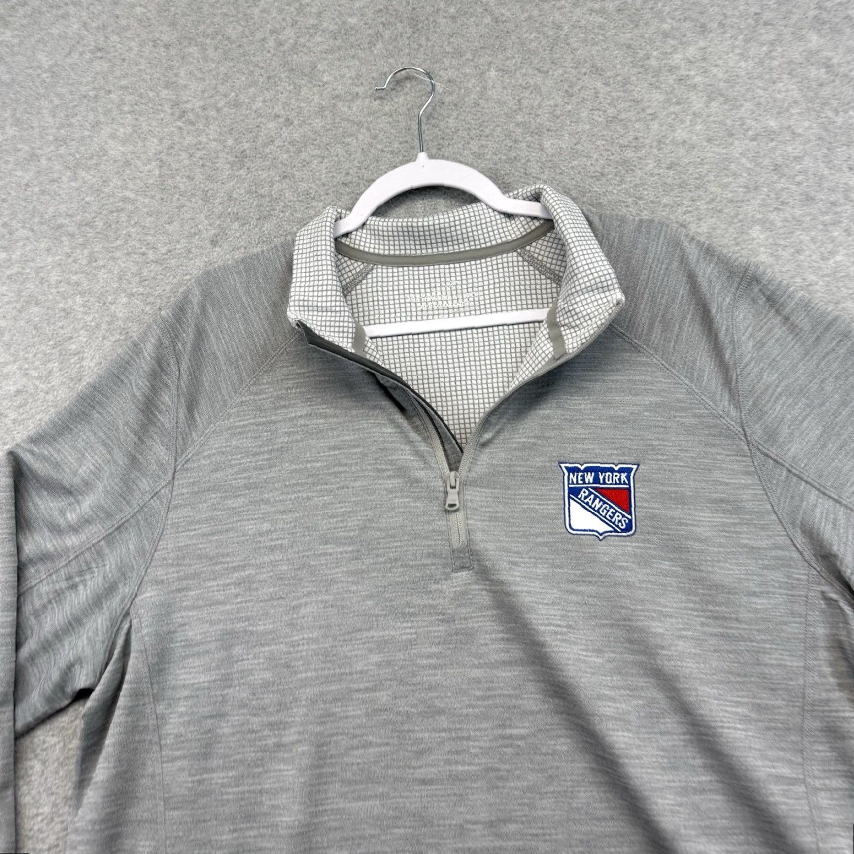 Vineyard Vines Vineyard Vines New York Rangers Pullover Quarter Zip Sweatshirt Men's XL Gray Size US XL / EU 56 / 4 - 2 Thumbnail