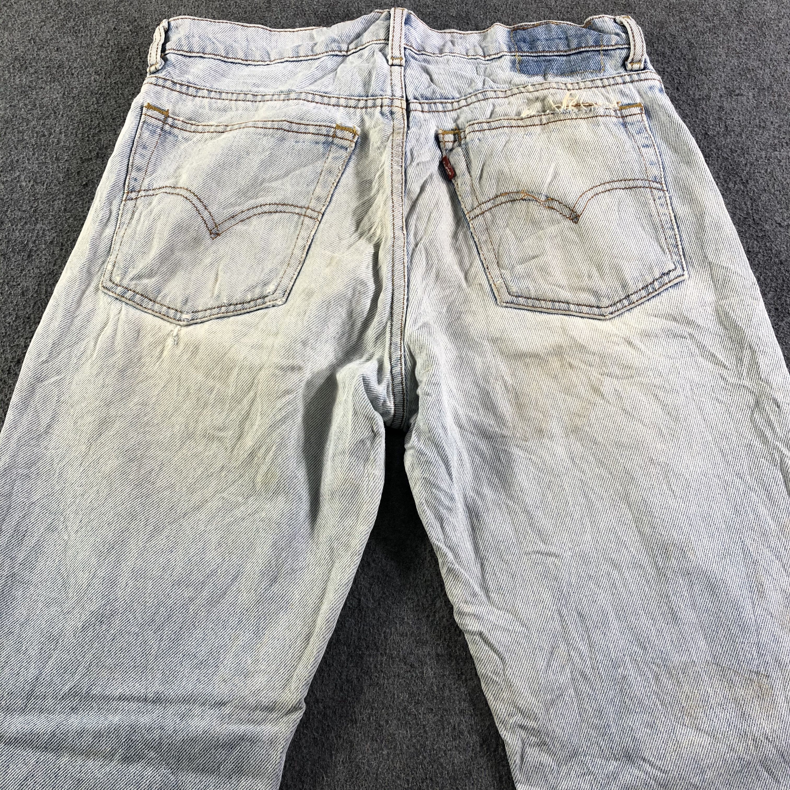 Levi's Vintage 90s Light Wash Levis Jeans-J3973 Size US 32 / EU 48 - 4 Thumbnail