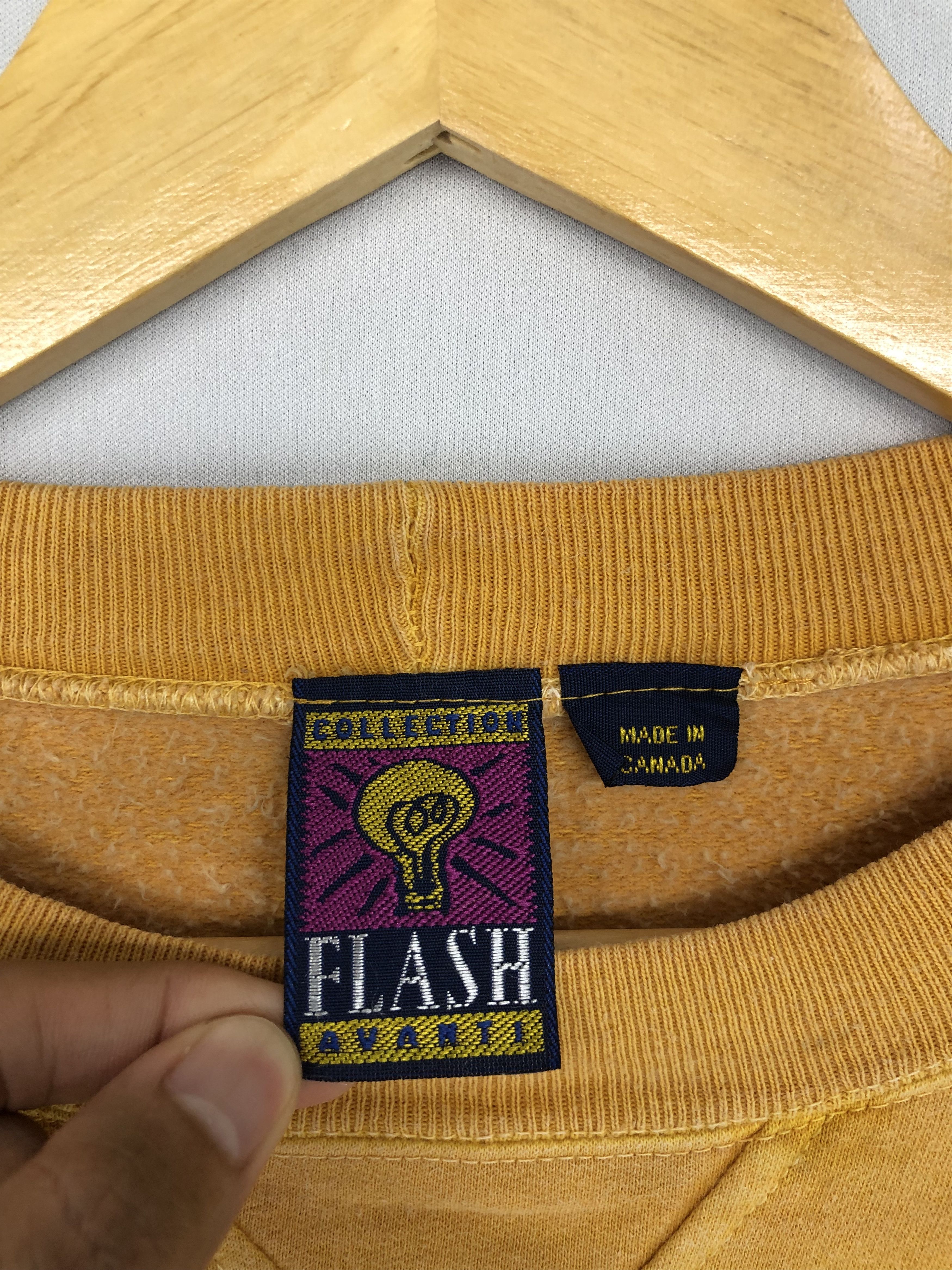 Vintage Vintage Flash Avanti "Witchy Woman" Crewneck Sweatshirt Size US M / EU 48-50 / 2 - 15 Thumbnail