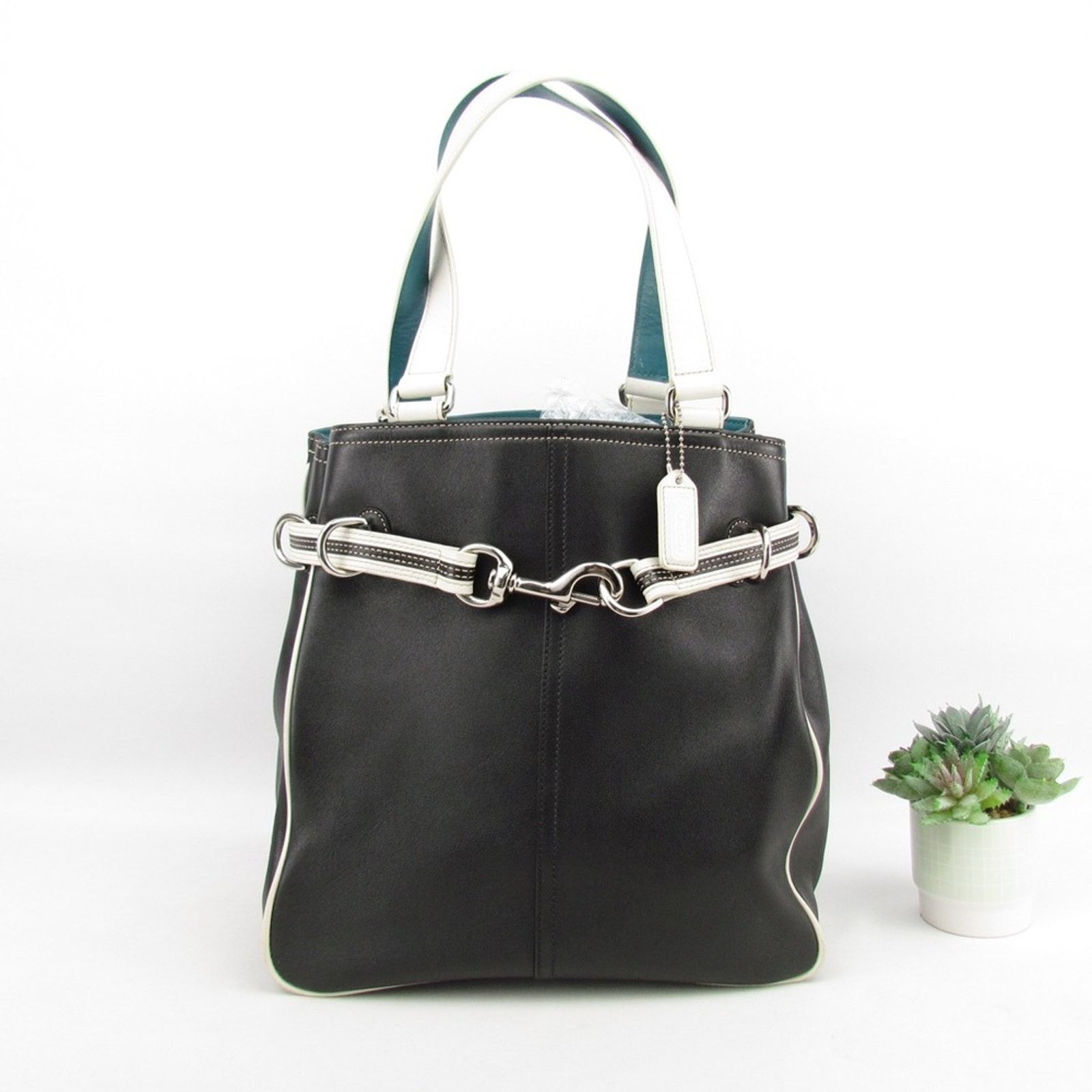 Coach Authentic Coach Black White Leather Shoulder Bag Size ONE SIZE - 3 Thumbnail