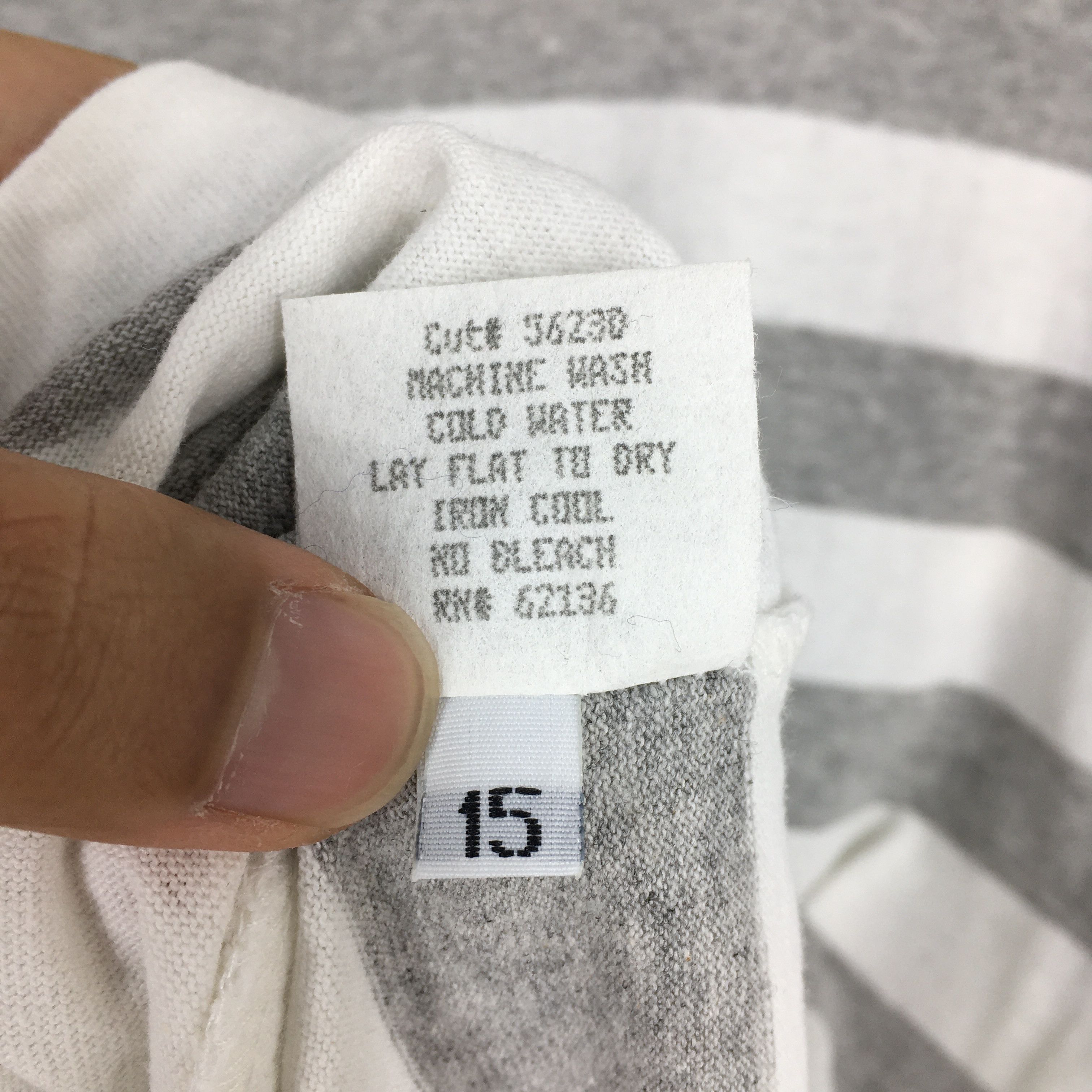 Guess × Jean × Vintage Vintage Guess Jeans Usa Stripes Gray T shirt Medium Size US M / EU 48-50 / 2 - 7 Thumbnail