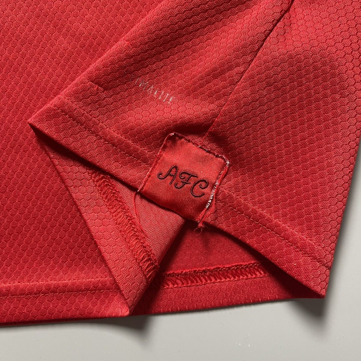 Vintage ARSENAL ADIDAS 2019/2020 FOOTBALL HOME JERSEY #10 OZIL Size US M / EU 48-50 / 2 - 10 Thumbnail