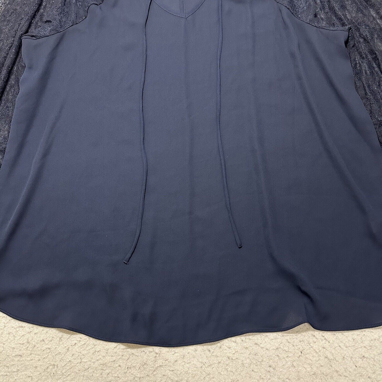 Other Est 1946 18/20W Navy Blue V-Neck Lightweight Blouse Top Size XXL / US 16-18 / IT 52-54 - 3 Thumbnail