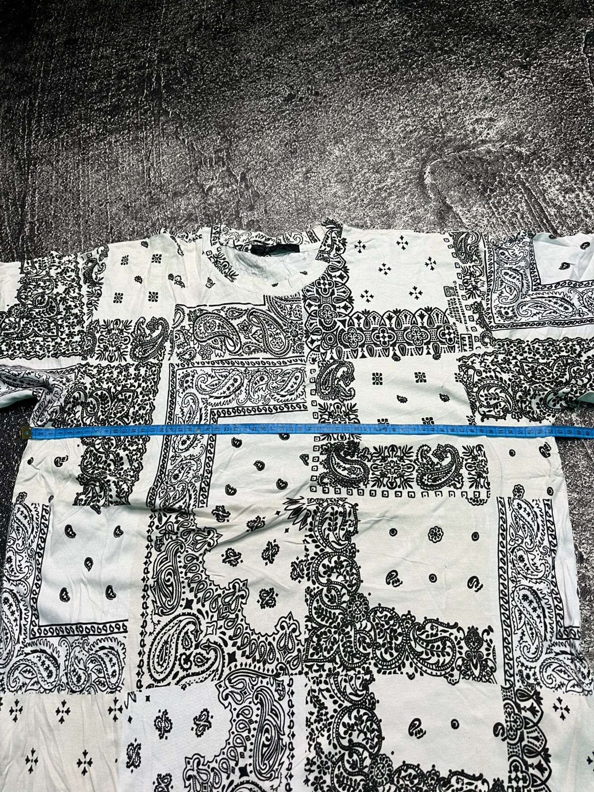 TATRAS Tatras Paisley Bandana Pattern T-shirt Size US XL / EU 56 / 4 - 4 Thumbnail