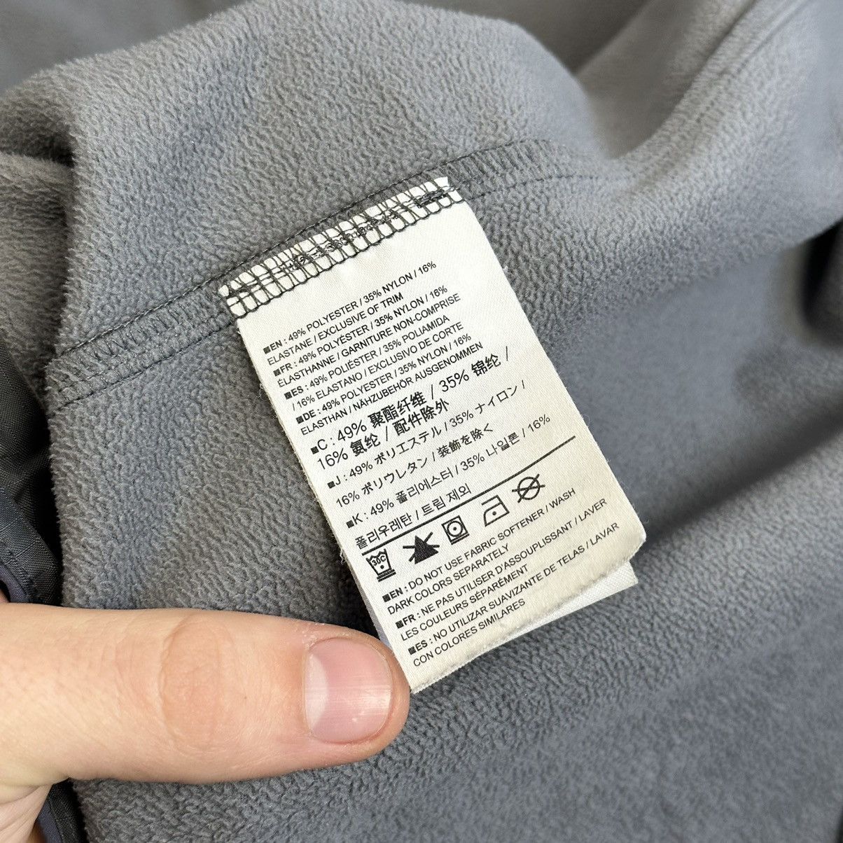 Arc'teryx × Vintage Arc'teryx Soft Shell Hooded Jacket Women's Size M Size M / US 6-8 / IT 42-44 - 18 Thumbnail
