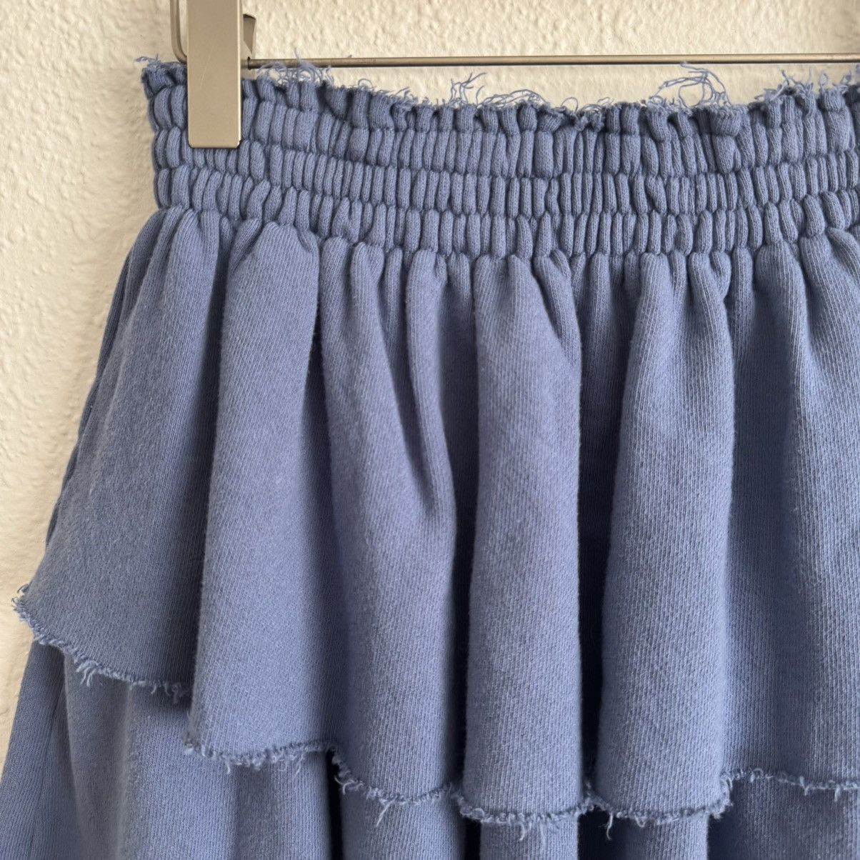 Other AERIE Blue Weekend Ruffle Smocked Tiered Sporty Mini Skirt Size 26" / US 2 / IT 38 - 5 Thumbnail