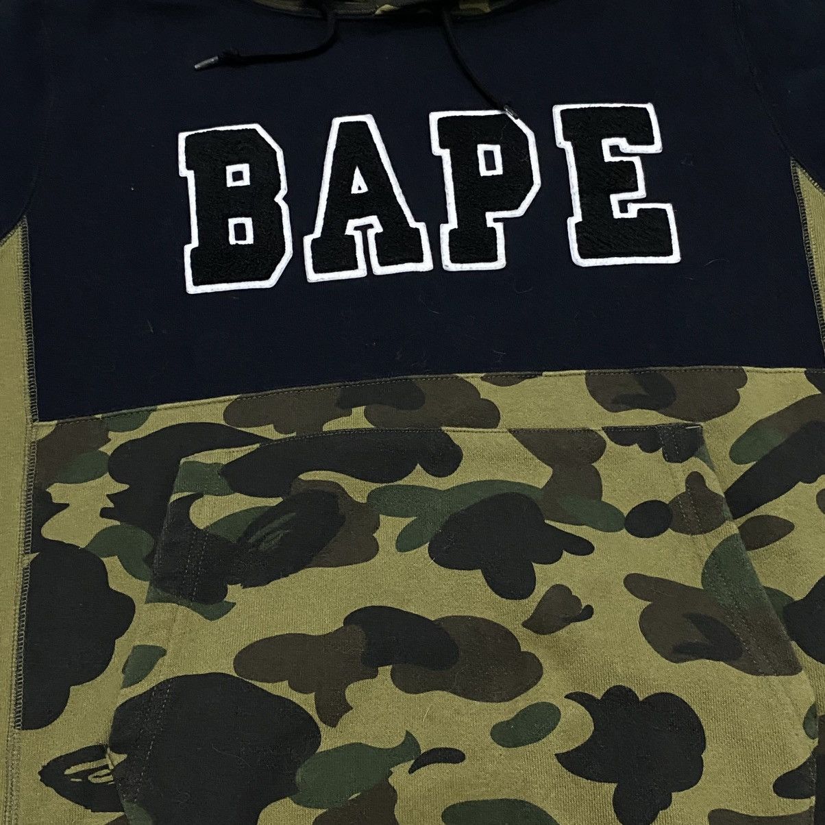 Bape Bape Logo Towel Camo Pullover Hoodie Size US M / EU 48-50 / 2 - 4 Thumbnail