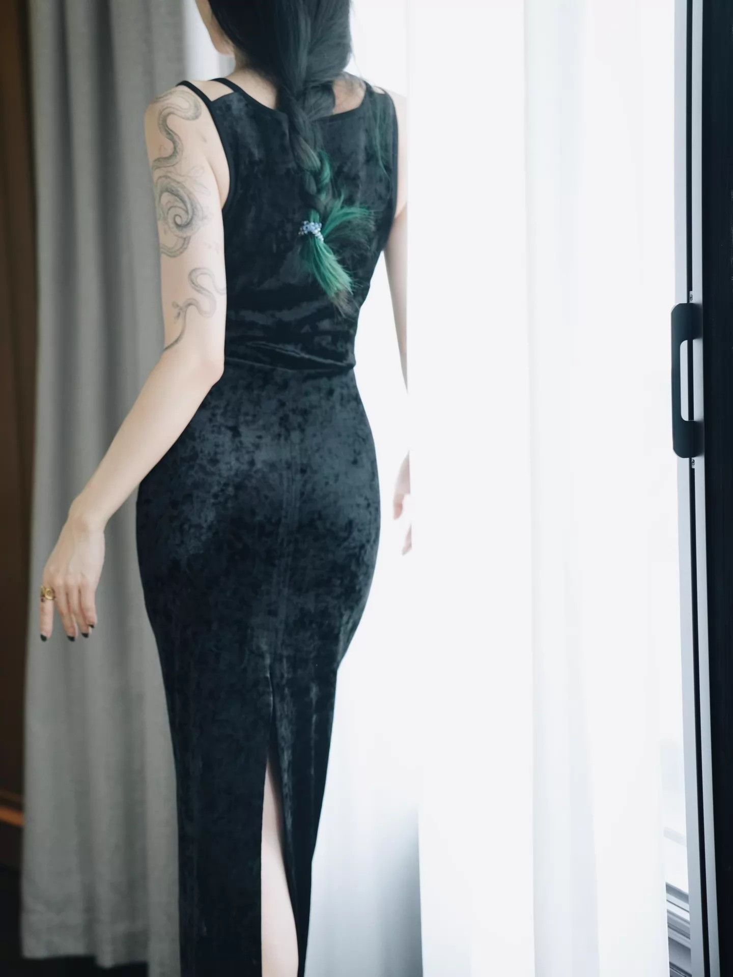 Other Vieuxnew New Stretch Velvet Cami Back Slit Dress Size S / US 4 / IT 40 - 2 Thumbnail