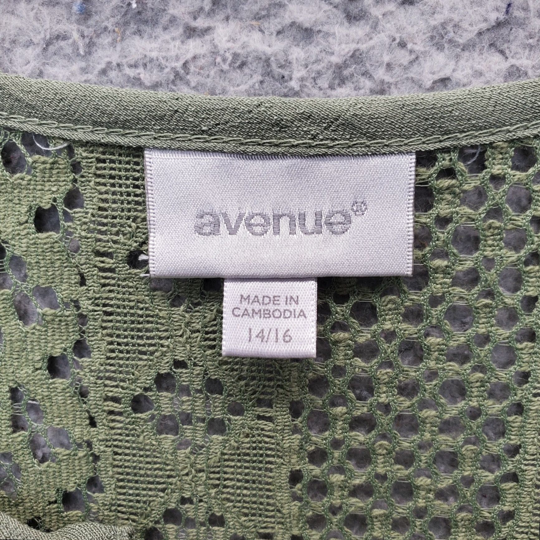 Avenue Avenue Womens Blouse Top Green Size 14/16 Pleated Lace Up V Neck Casual Pullover Shirt Size XL / US 12-14 / IT 48-50 - 4 Thumbnail