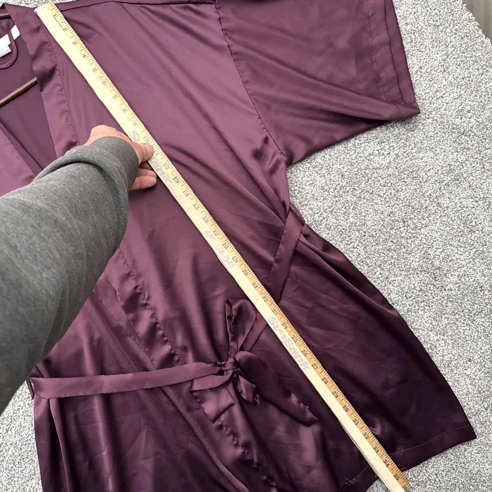 Victoria's Secret Victoria's Secret Robe Womens One Size Satin Kimono V-Neck Tie Short Sleeve Purple 90s Love Y2K Style Women/M Size ONE SIZE - 2 Thumbnail