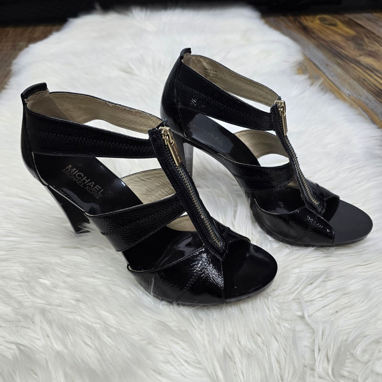 Michael Kors MICHAEL KORS Berkley T-Strap Sandals Patent Leather 10 M Size US 10 / IT 40 - 4 Thumbnail