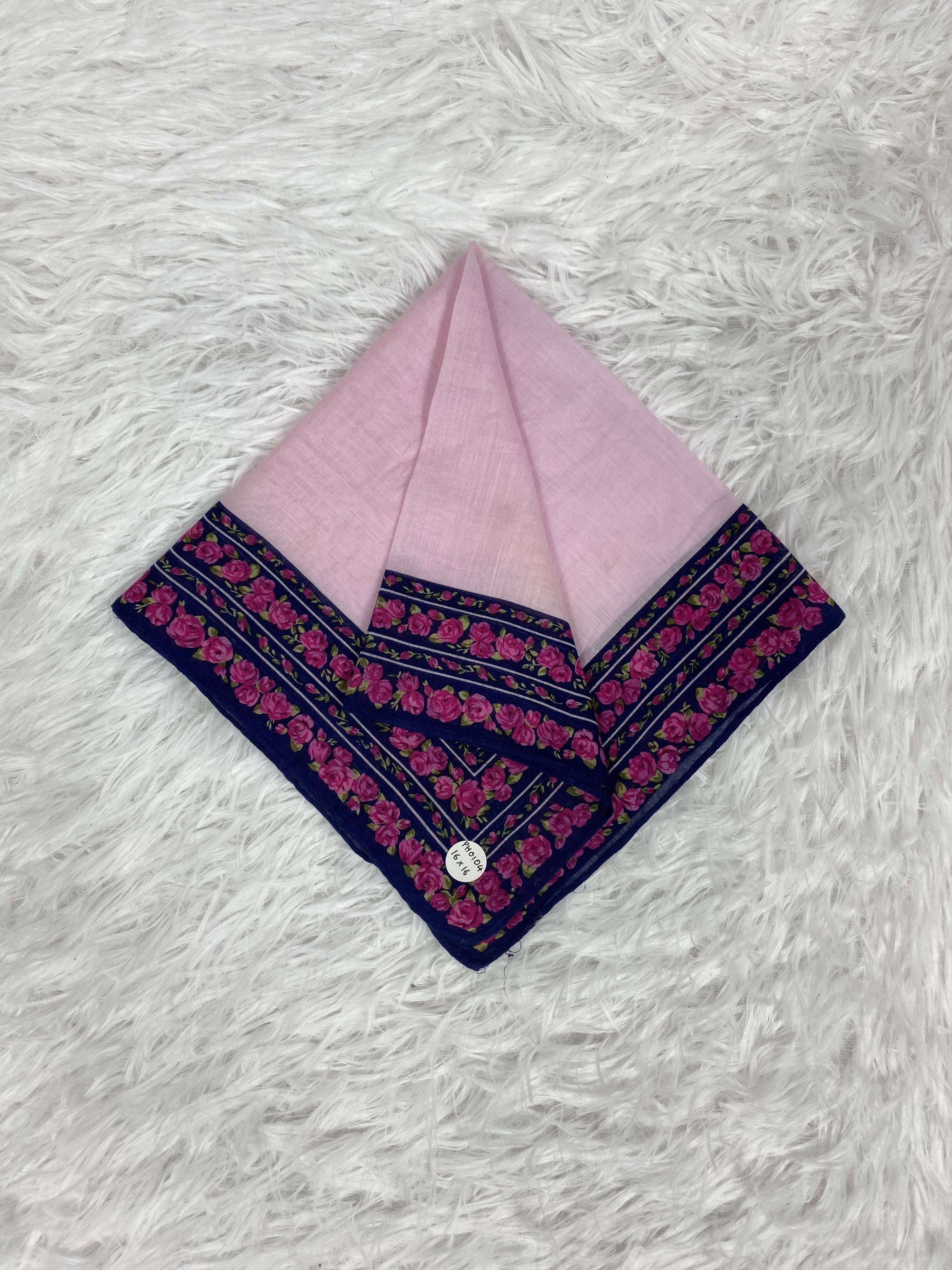 Vintage Vintage Yves Saint Laurent Handkerchief PH0104 Size ONE SIZE - 1 Thumbnail