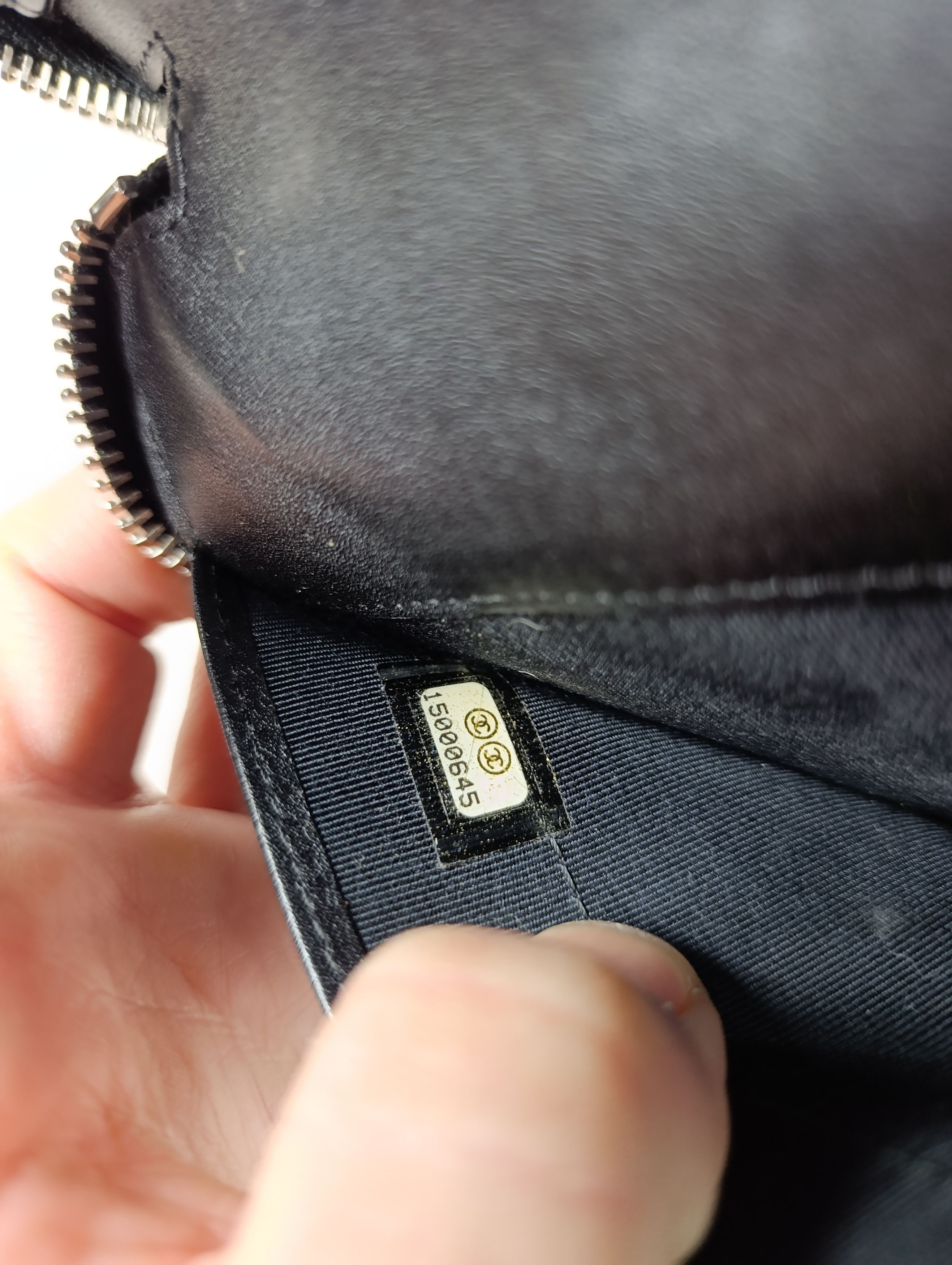 Chanel CHANEL BLACK QUILTED PATENT LEATHER CC ZIP ORGANIZER WALLET Size ONE SIZE - 21 Thumbnail