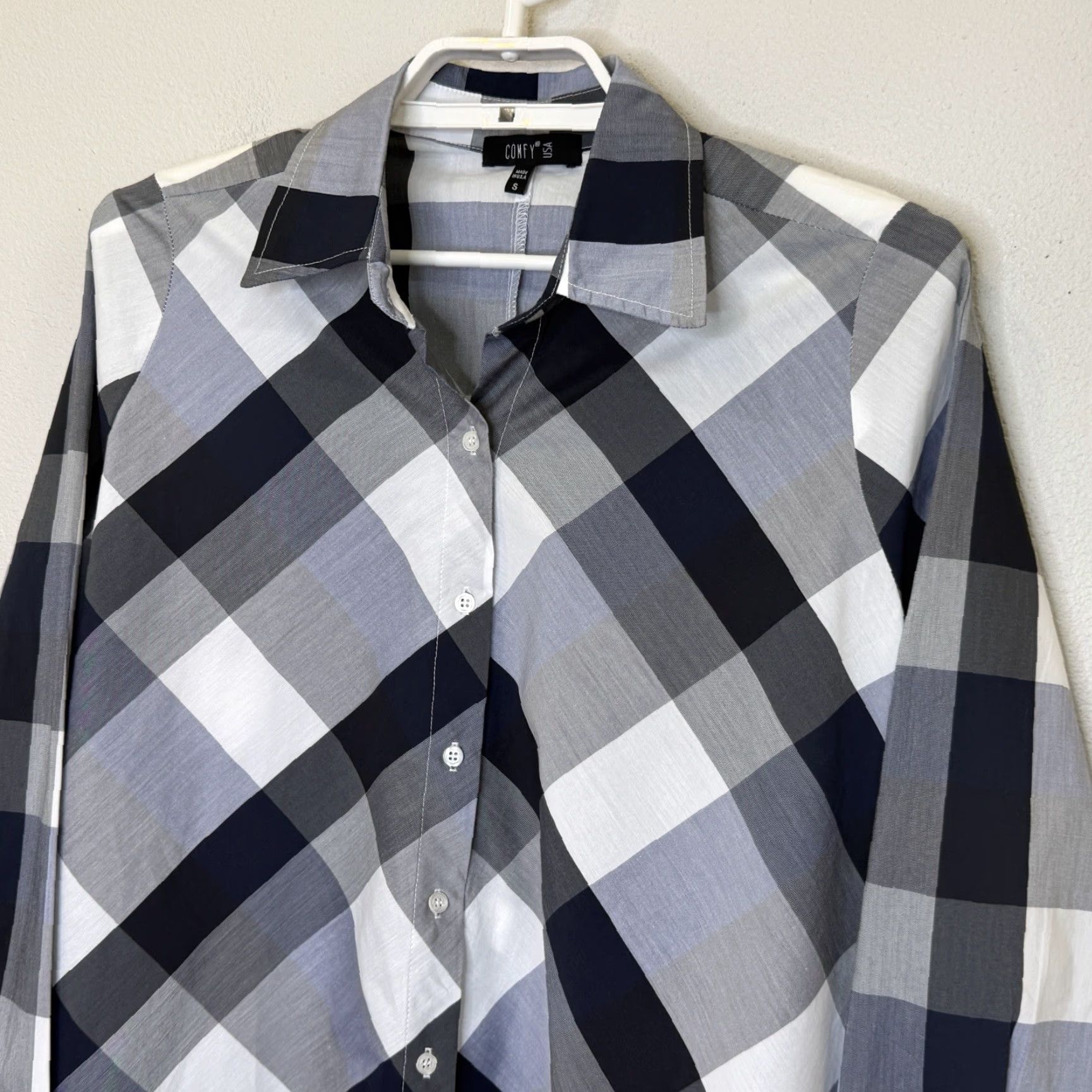 Vintage VINTAGE Comfy USA Button Front Top Womens Sz Small Black Buffalo Plaid Shark Bite Hem Shirt/Top (Buttons) Size S / US 4 / IT 40 - 2 Thumbnail