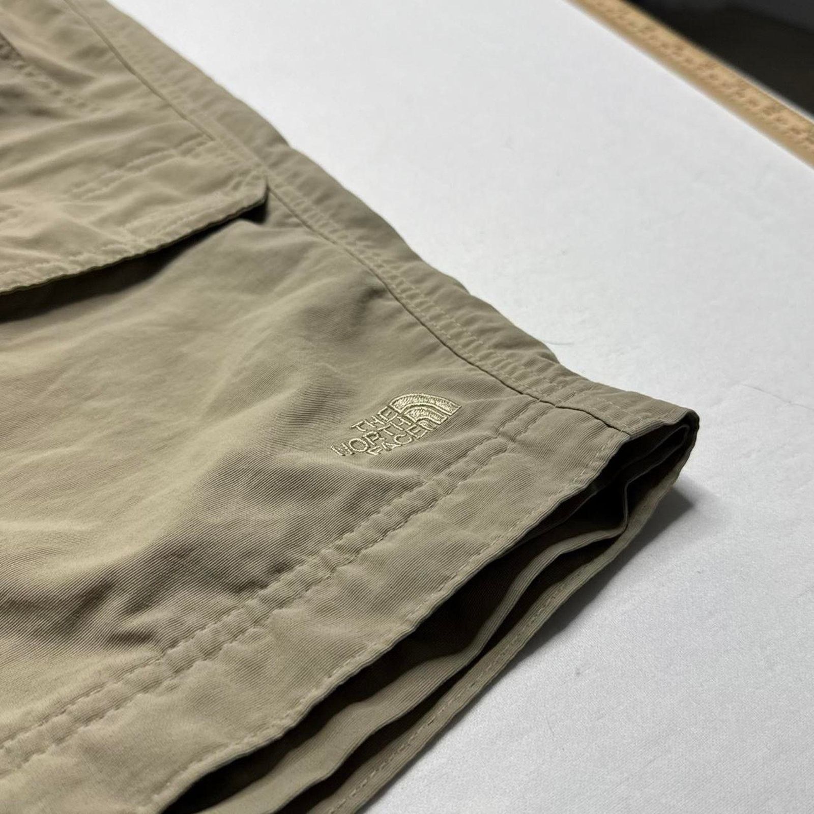 The North Face The North Face Class V Belted Cargo Shorts XXL Tan Outdoor Size US 42 / EU 58 - 2 Thumbnail