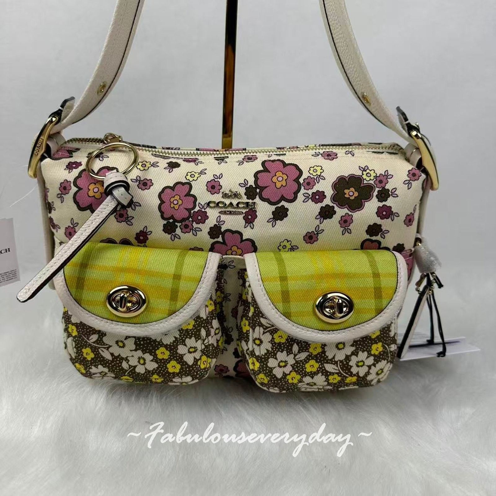Coach Coach Cargo Shoulder Bag Floral Canvas/Chalk/Daisy CDW55 NWT Size ONE SIZE - 2 Thumbnail
