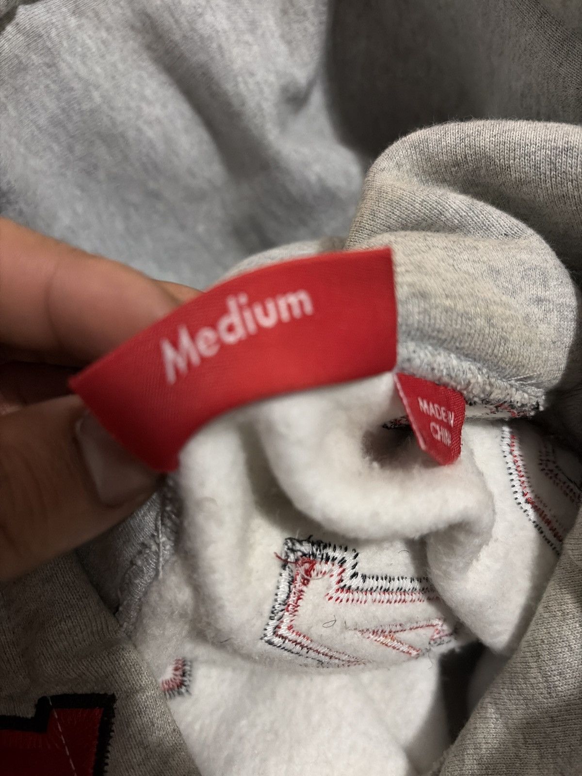 Supreme Supreme Scattered Appliqué Hooded Sweatshirt Size US M / EU 48-50 / 2 - 6 Thumbnail