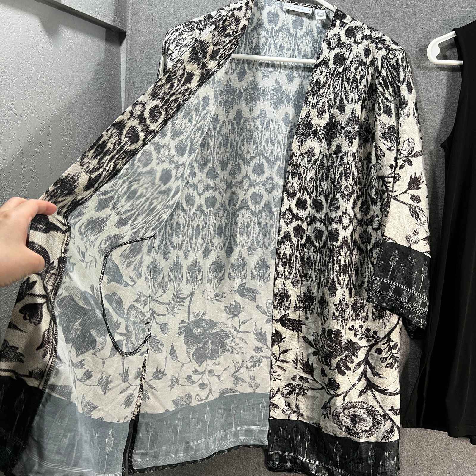 Other Susan Graver Printed Charmeuse Cardigan and Knit Size XXS / US 00 / IT 34 - 6 Thumbnail