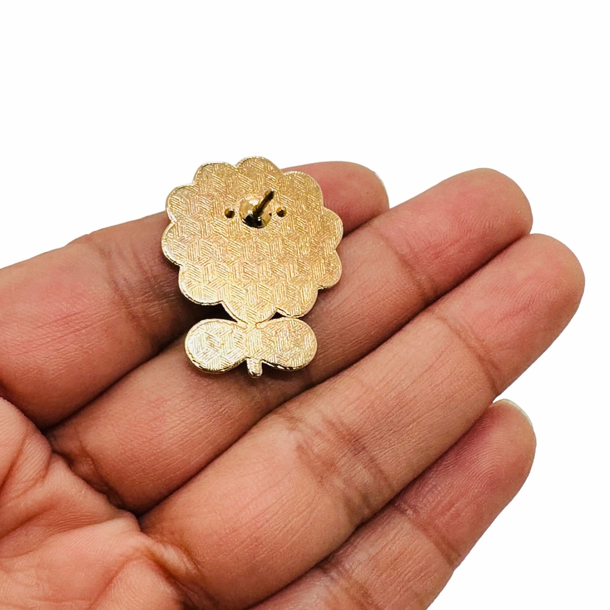 Other 🤩Cute Cartoon Sunflower shape Pin Enamel Yellow & Green Gif Size ONE SIZE - 3 Thumbnail