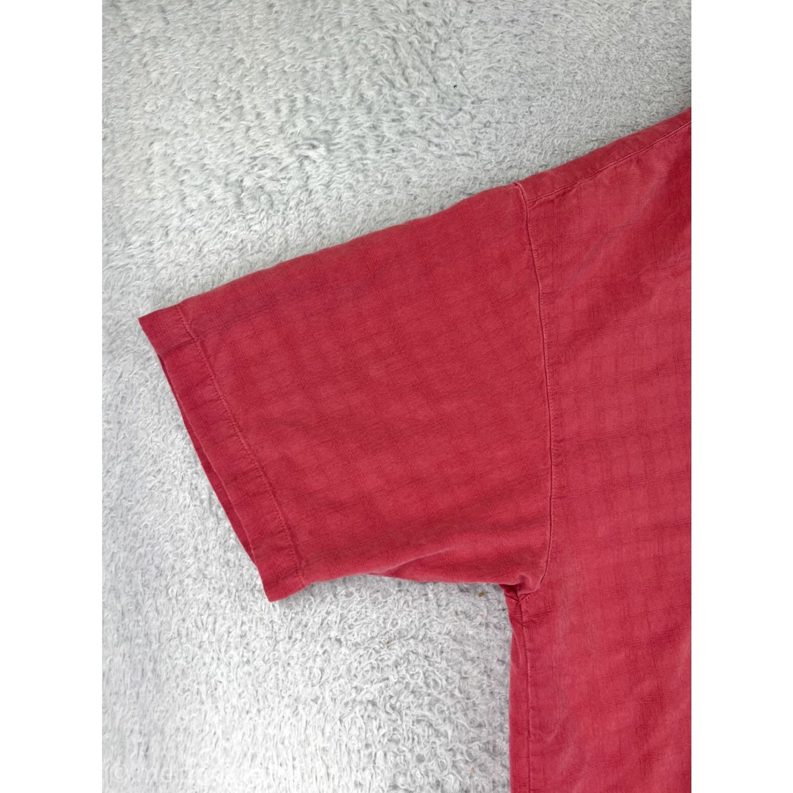 Tommy Bahama Tommy Bahama Shirt Mens L Red Geometric 100% Rayon Button Up Hawaiian Geometric Pattern Aloha Beach Resort Casual Shirt Mens Size US L / EU 52-54 / 3 - 5 Thumbnail